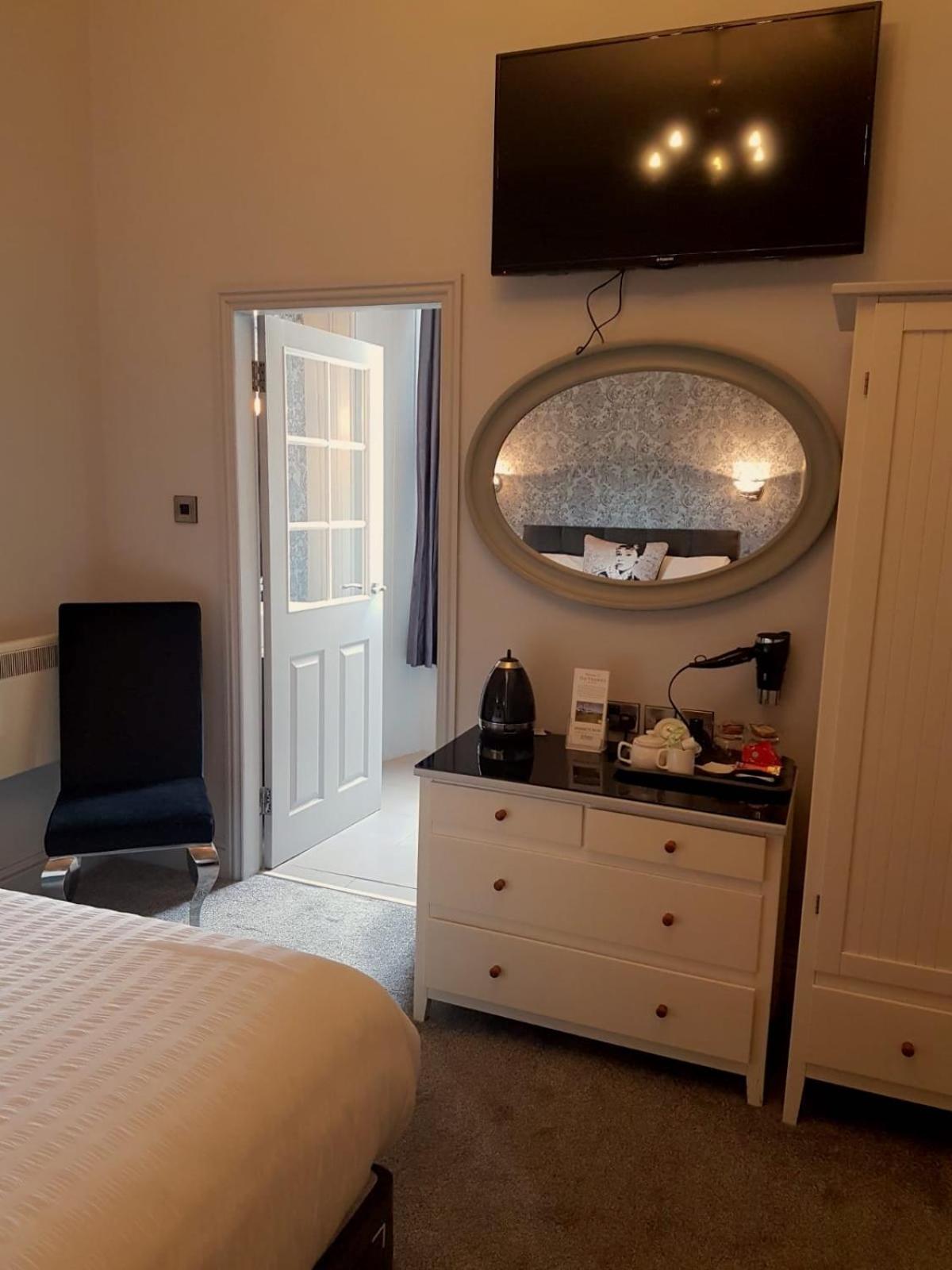 Small Double Room photo 2