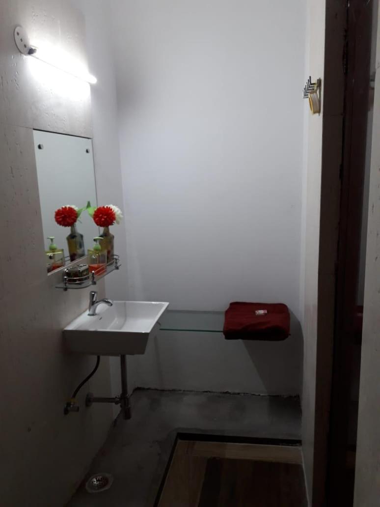 Double Room with Private External Bathroom photo 2