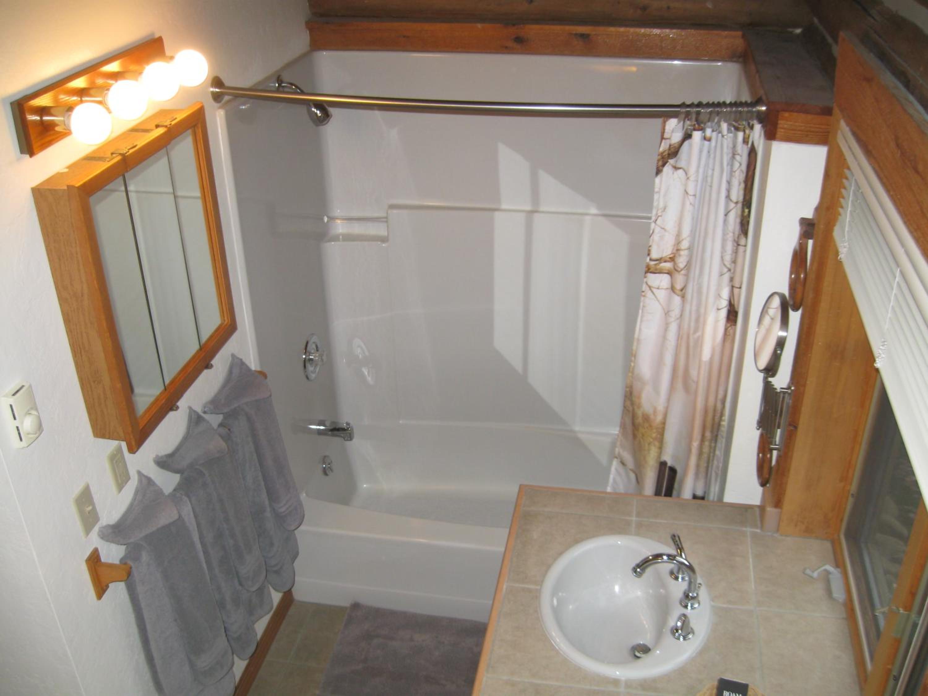 Two Bedroom Cottage - Aspen  photo 2