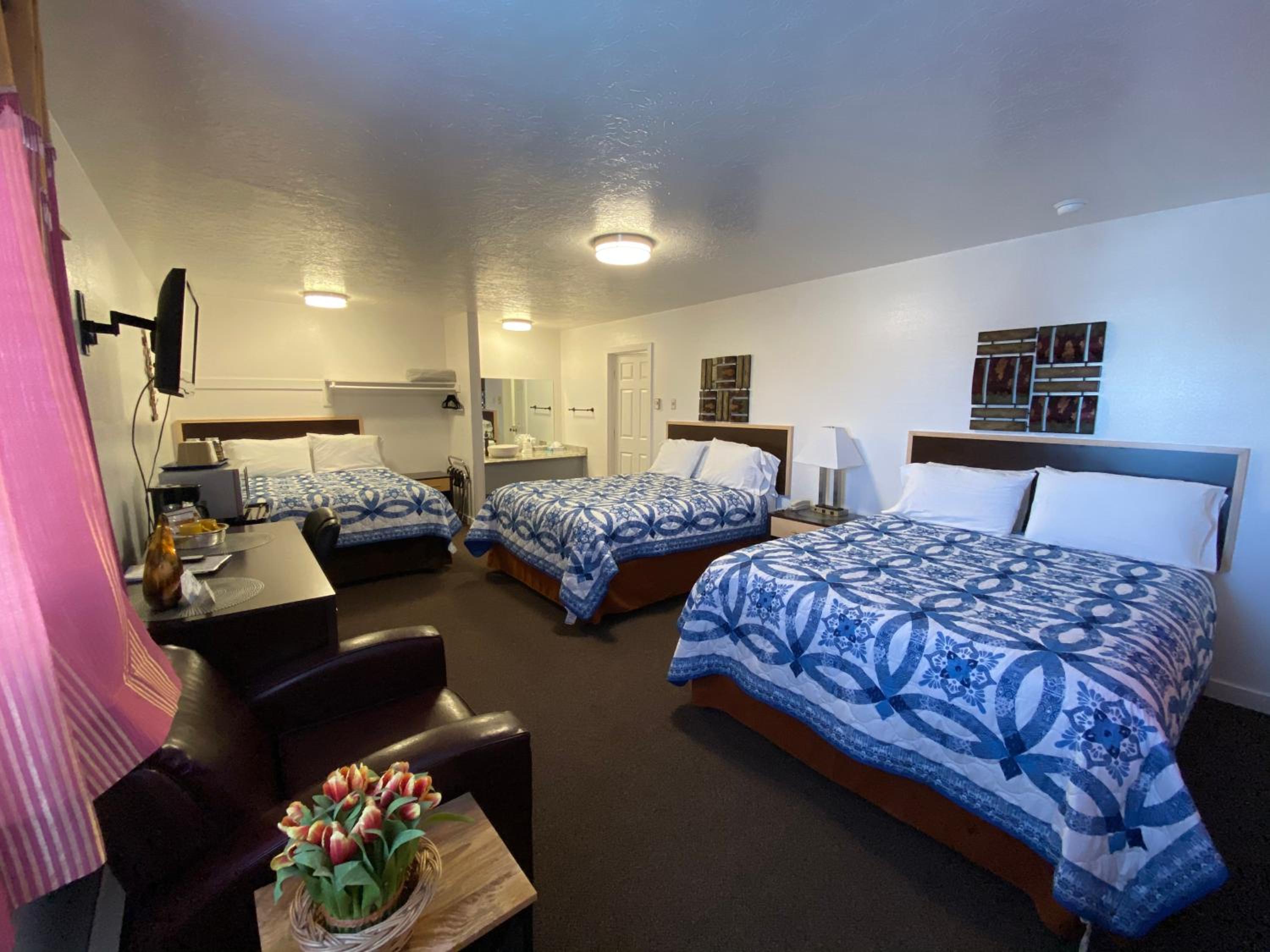 Deluxe Triple Room photo 1