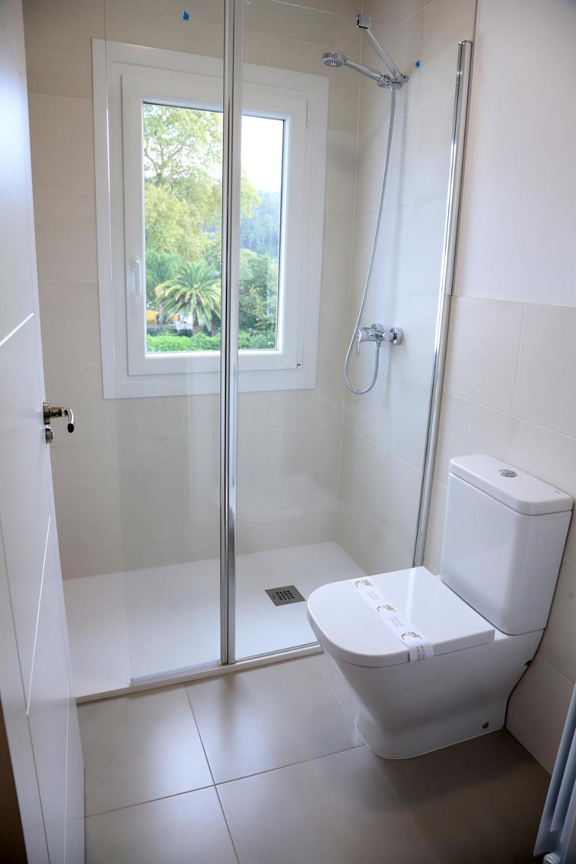 Double Room - Photo 5