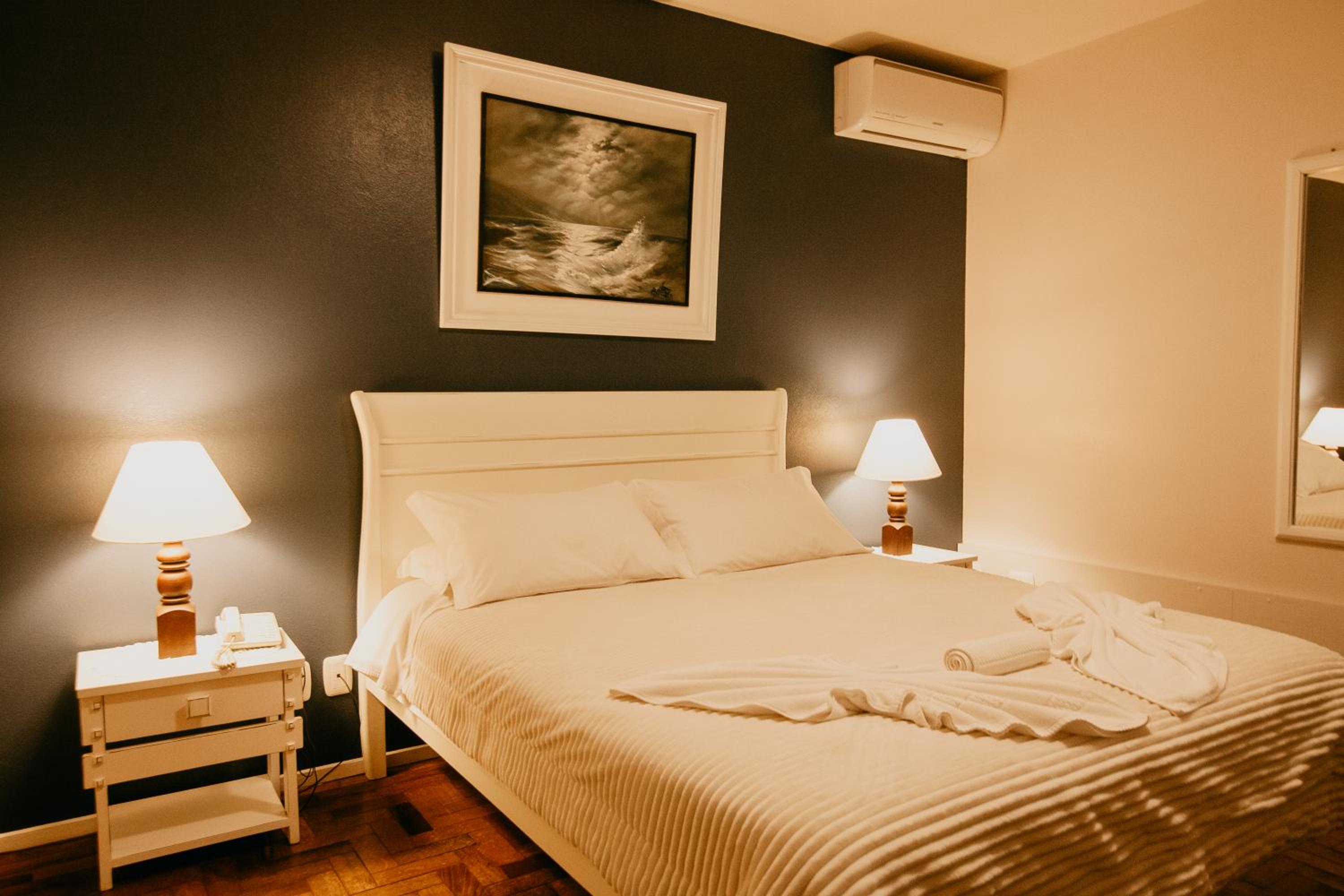Large Double Room photo 3