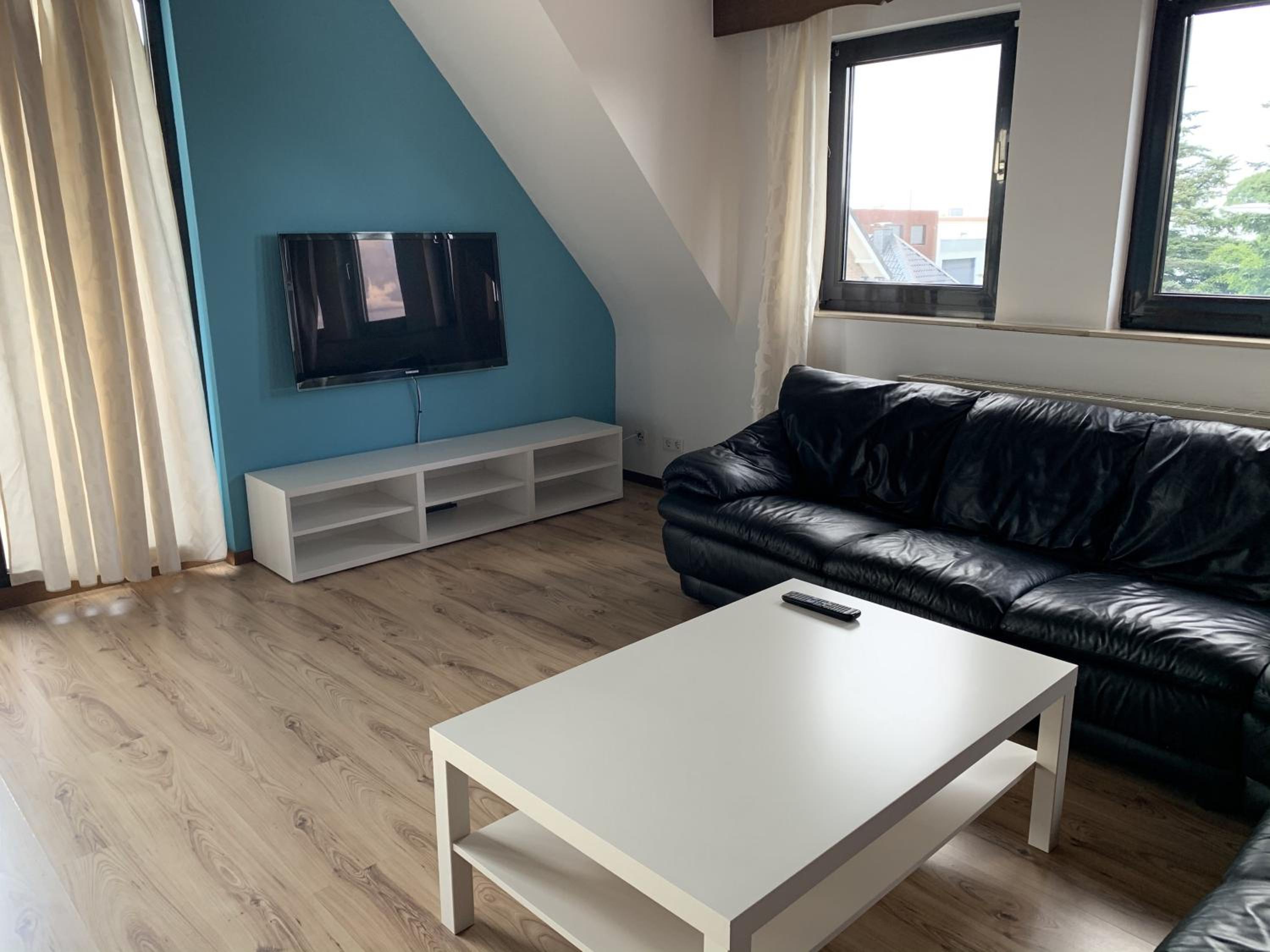 Apartment with Balcony - Photo 17