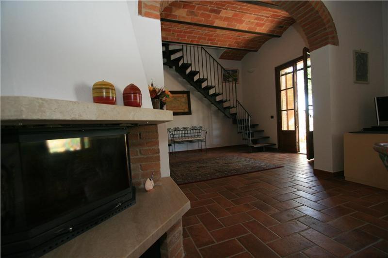 Four-Bedroom House on Two Floors photo 1
