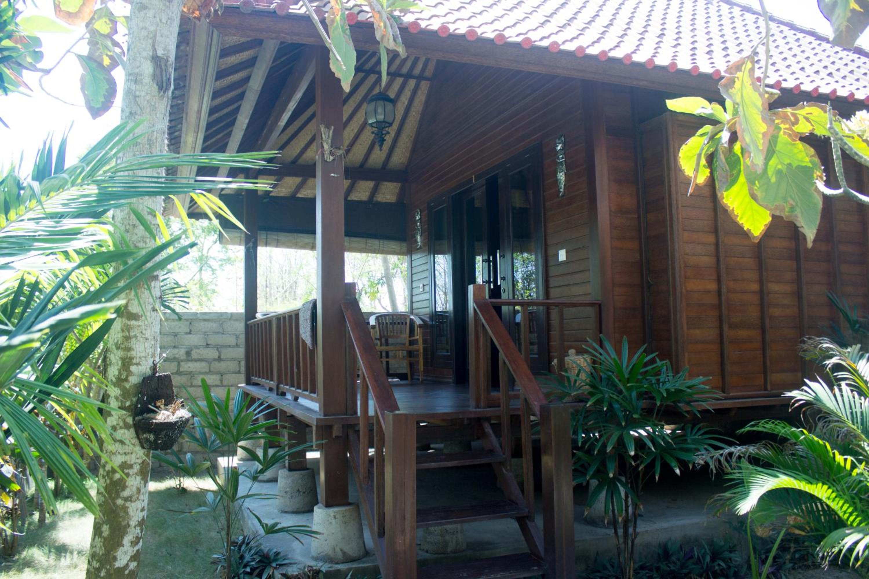 Deluxe Double Room (2 Adults + 1 Child) - Photo 17