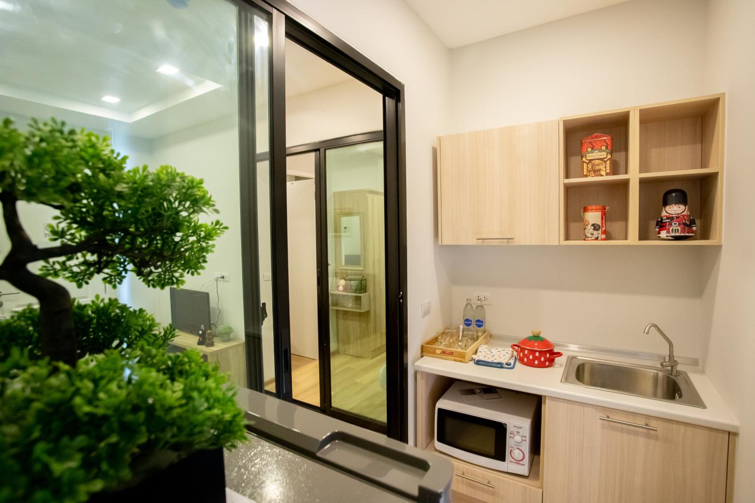 Standard Double Room - Photo 25