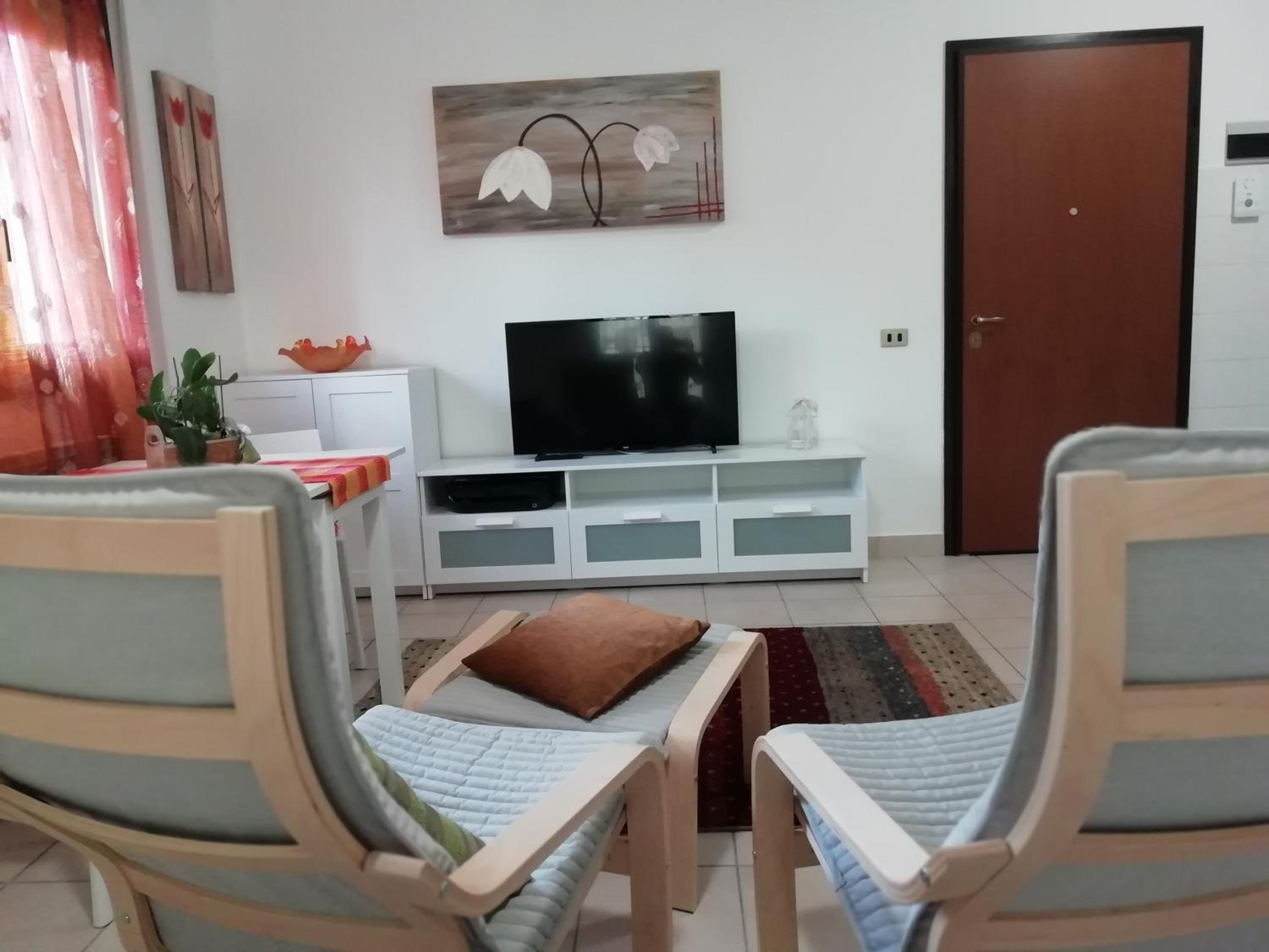 One-Bedroom Apartment - Photo 19