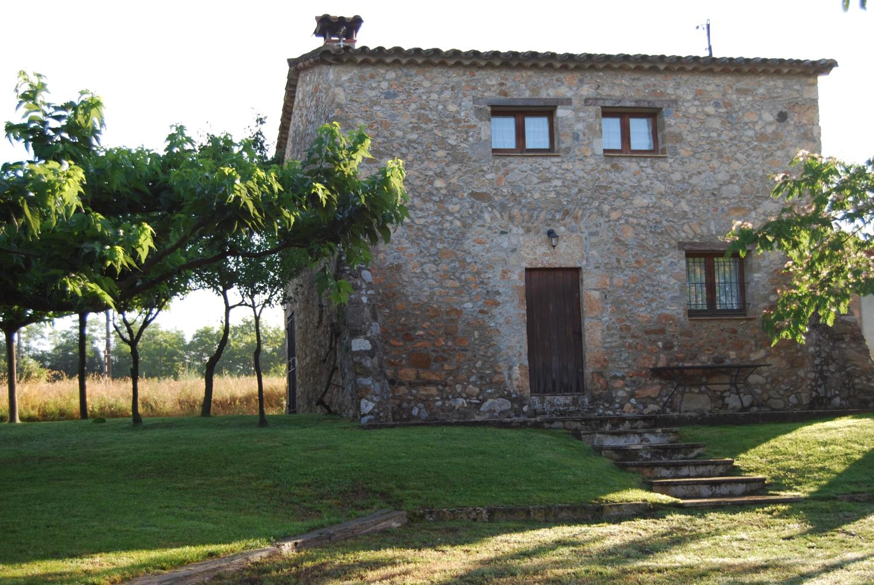 Three-Bedroom House photo 3