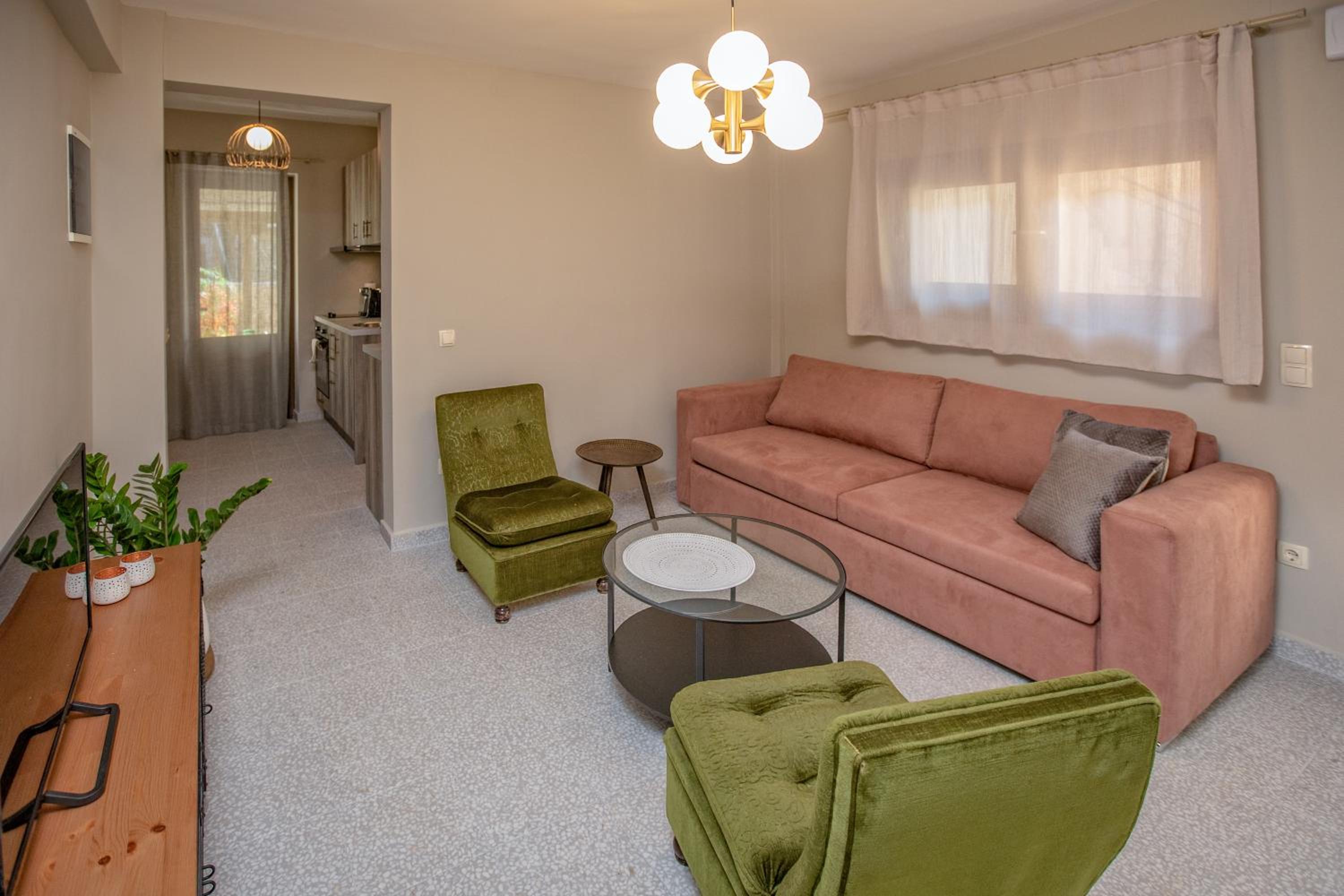 One-Bedroom Apartment