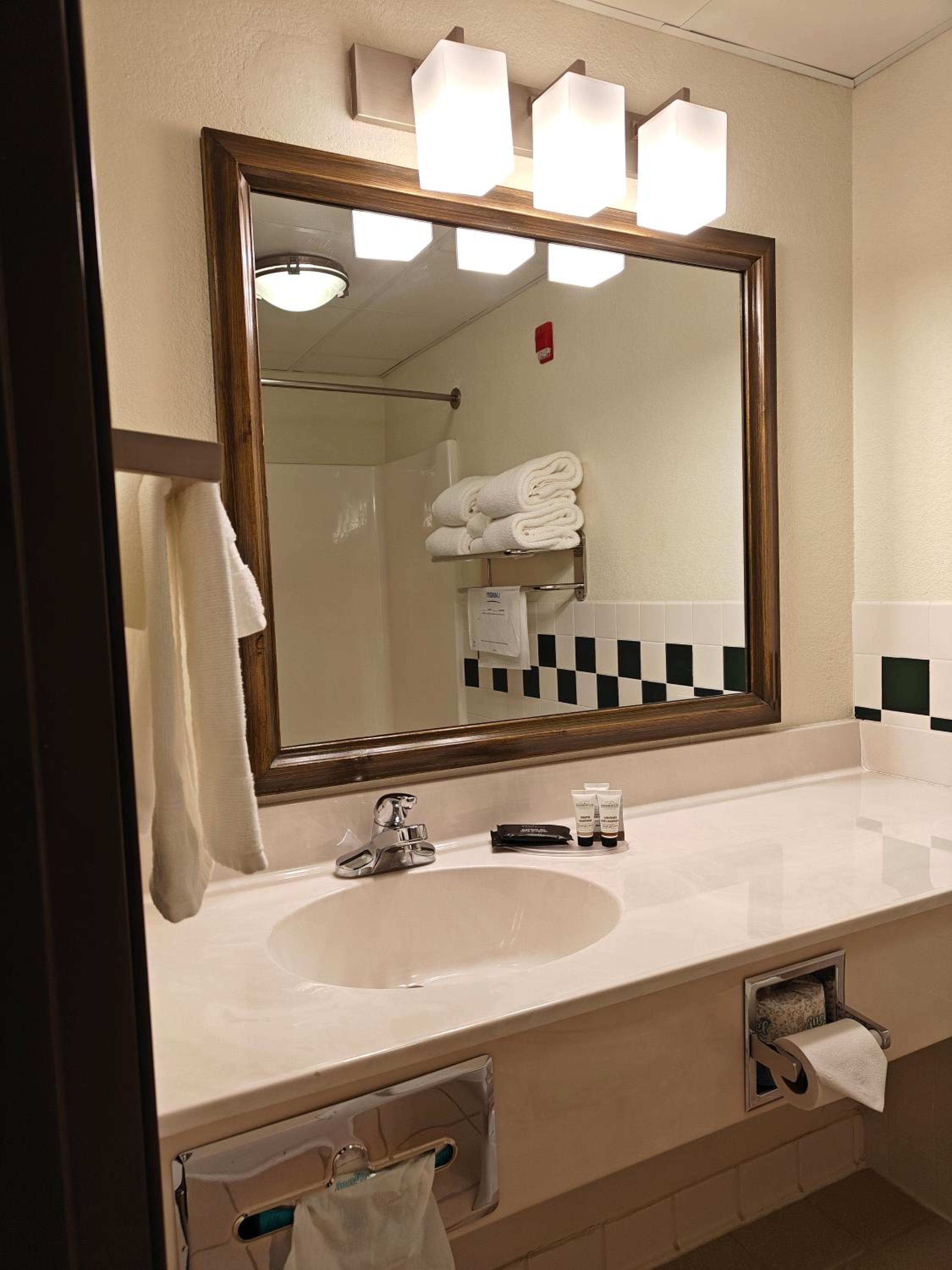 2 Queen Beds, Superior Executive Room, Non-Smoking