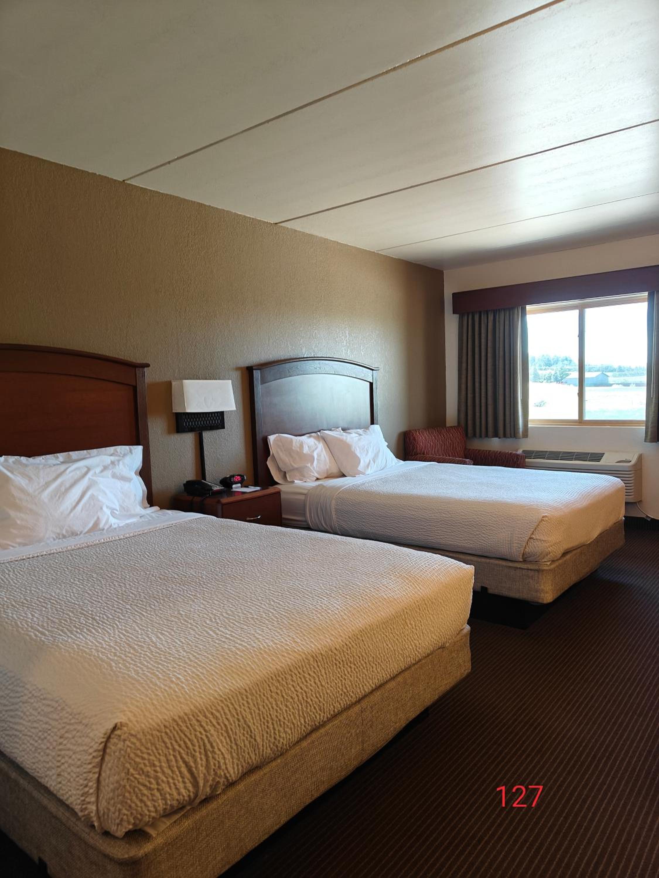 Deluxe Queen Room with Two Queen Beds - Non-Smoking