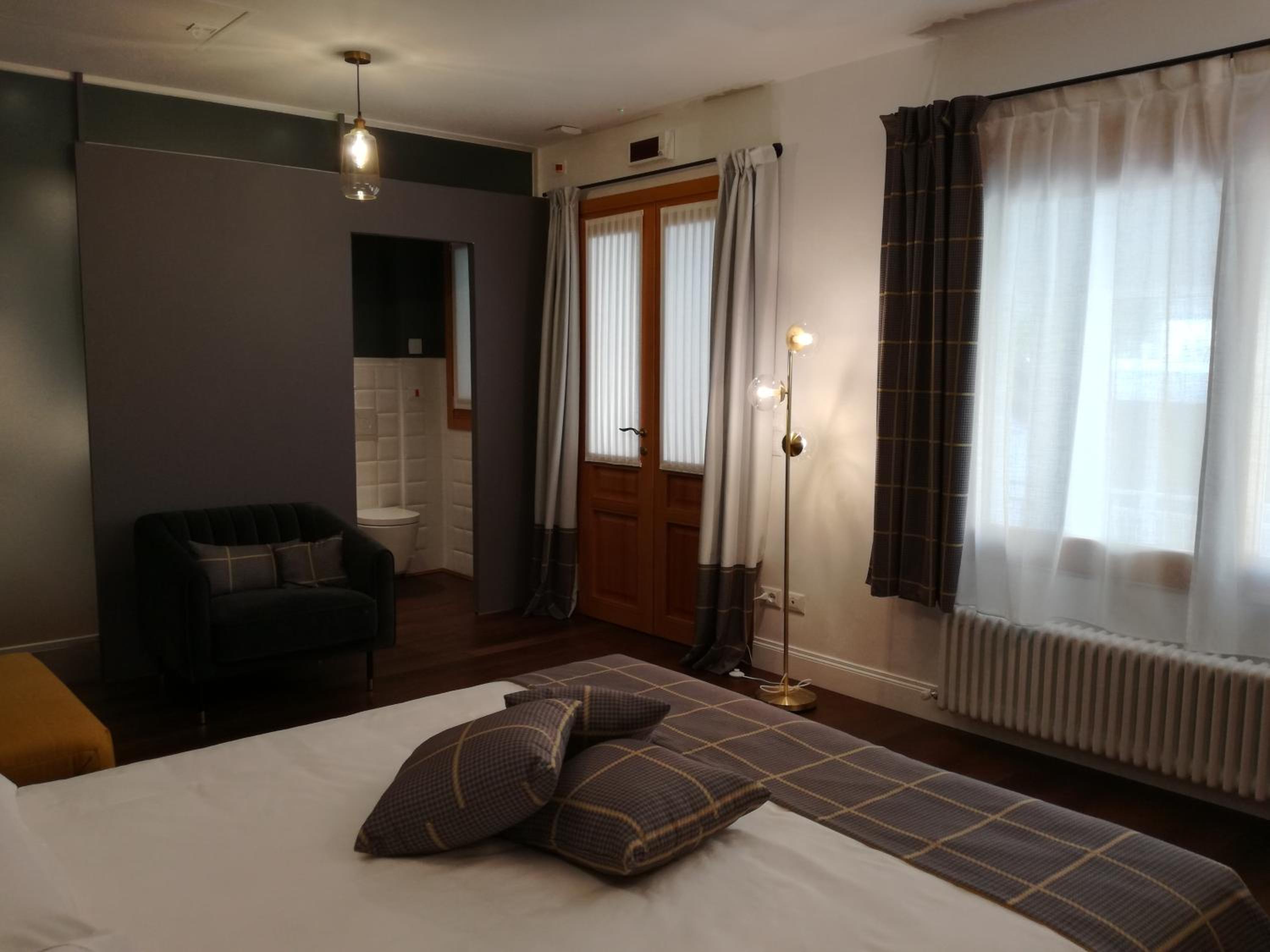 King Room with Balcony photo 1