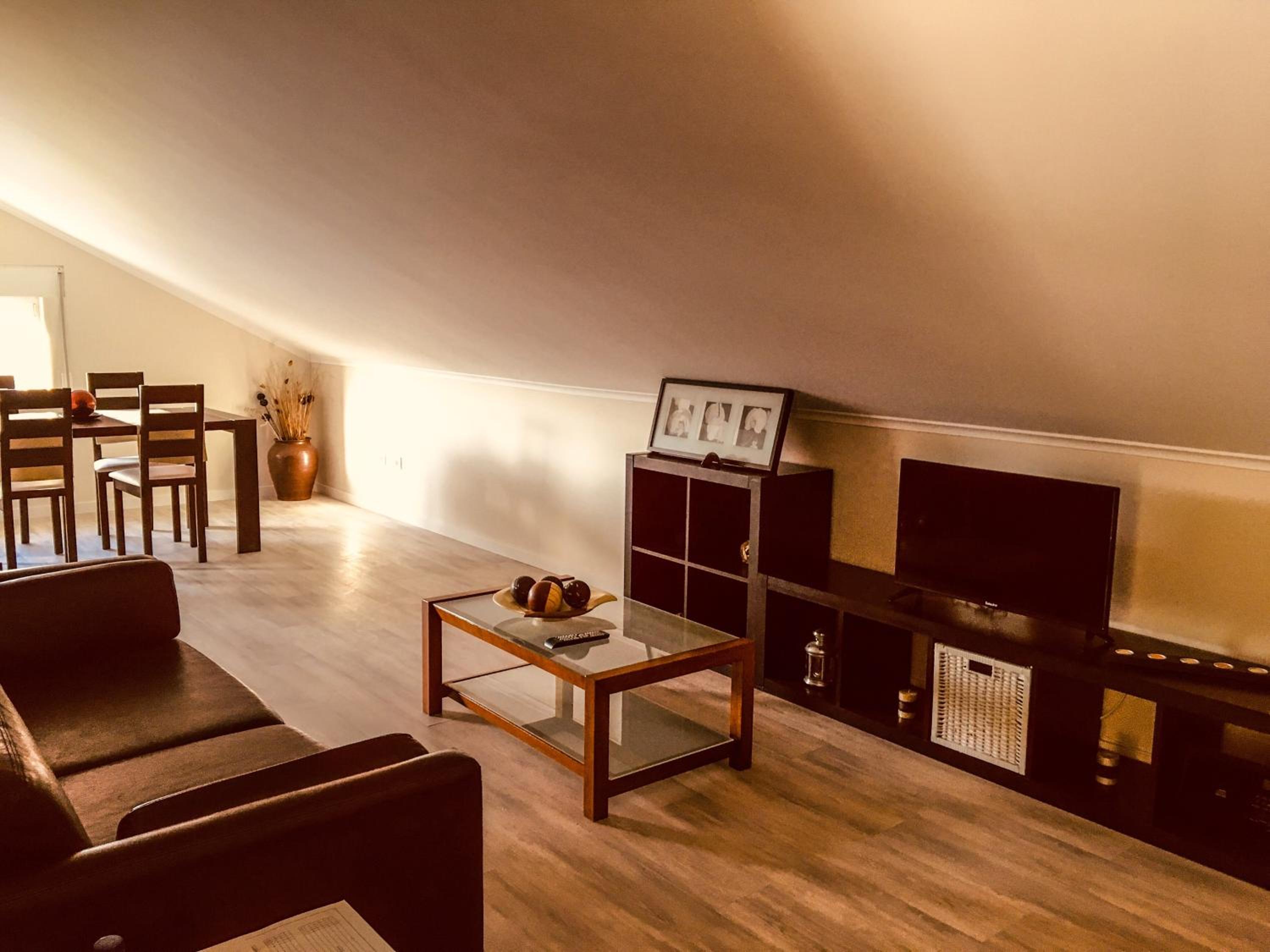 Maisonette photo 1