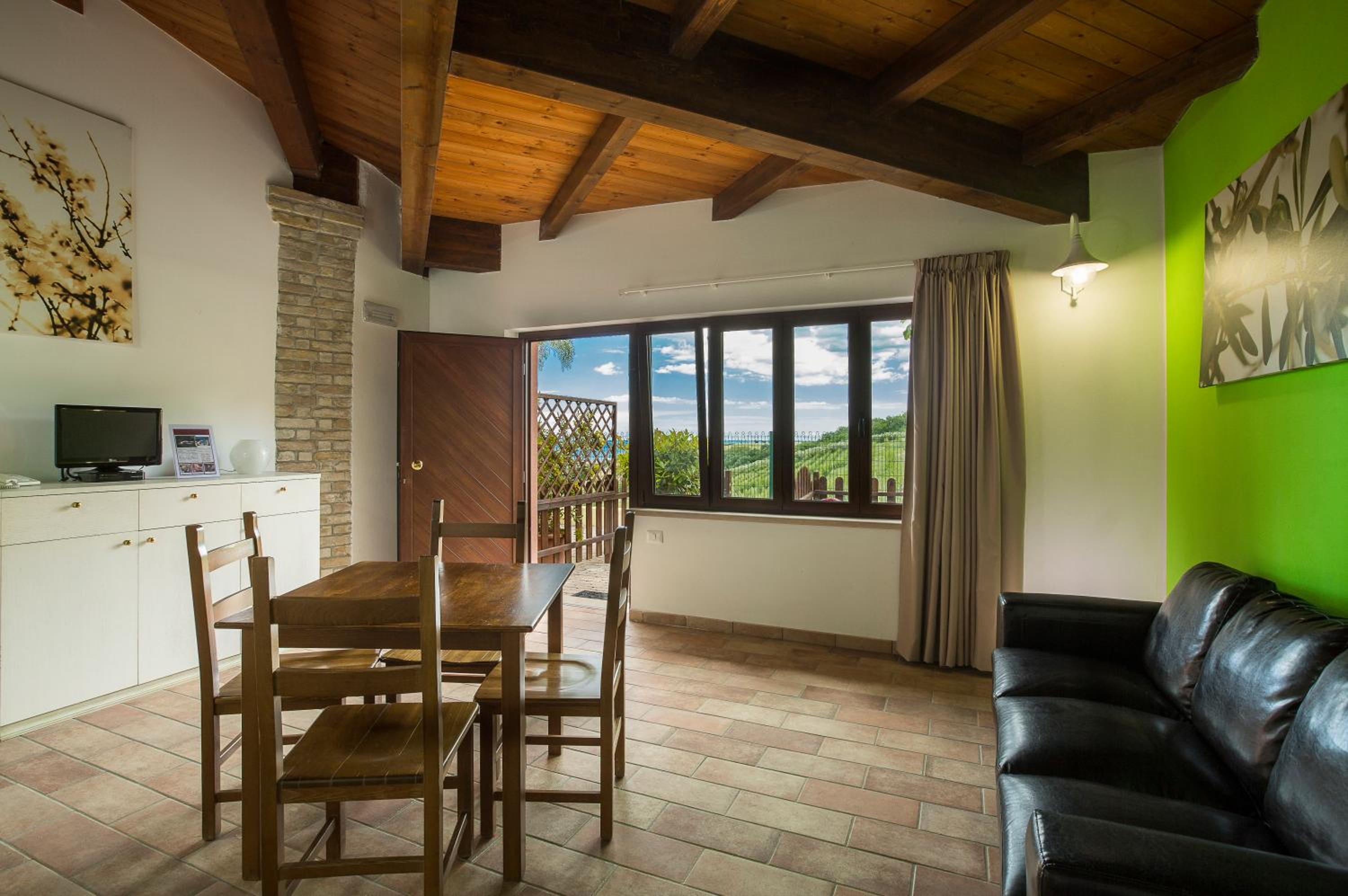 Family Room - Photo 1