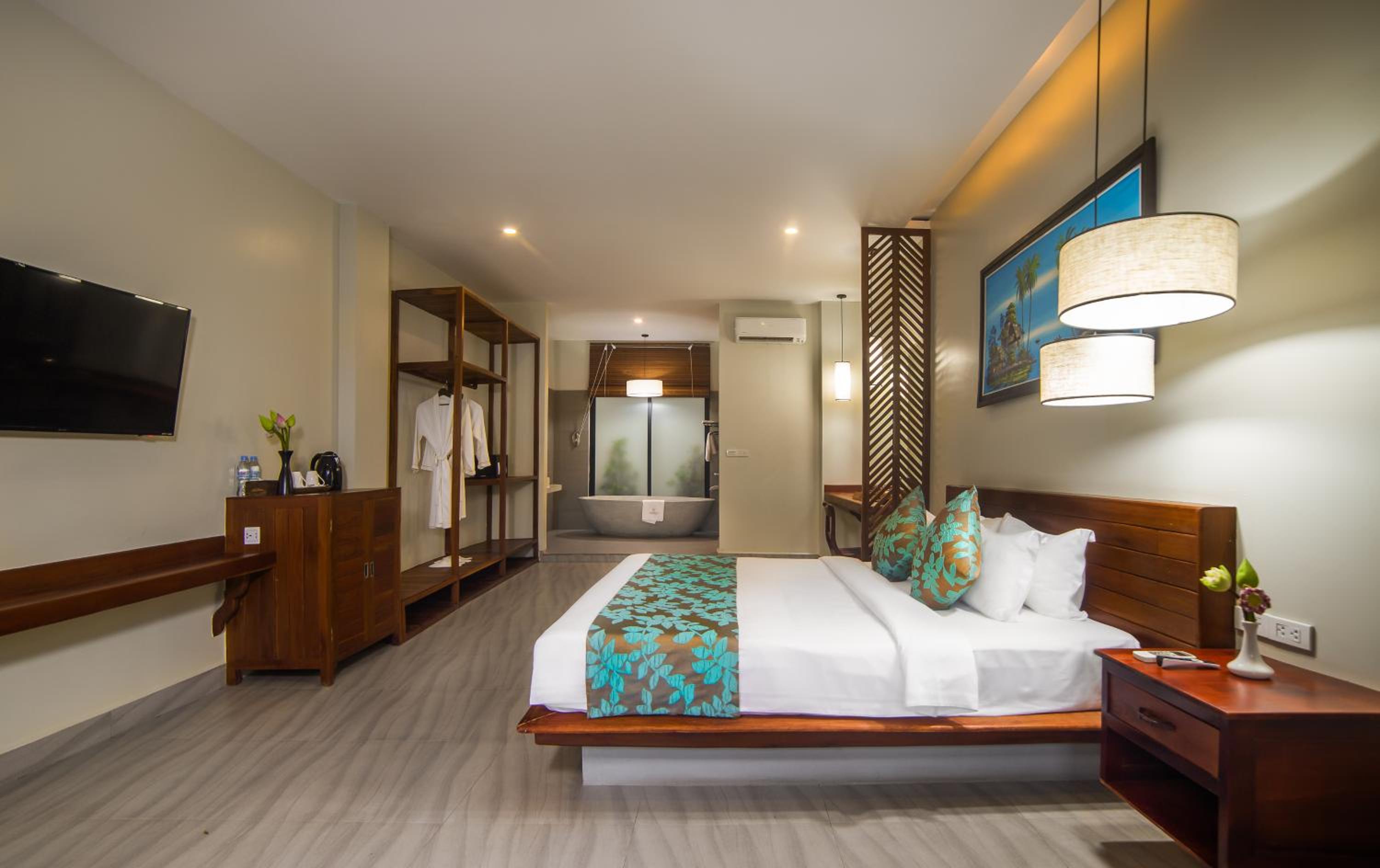 Cabana Suite with Pool Access - Photo 1