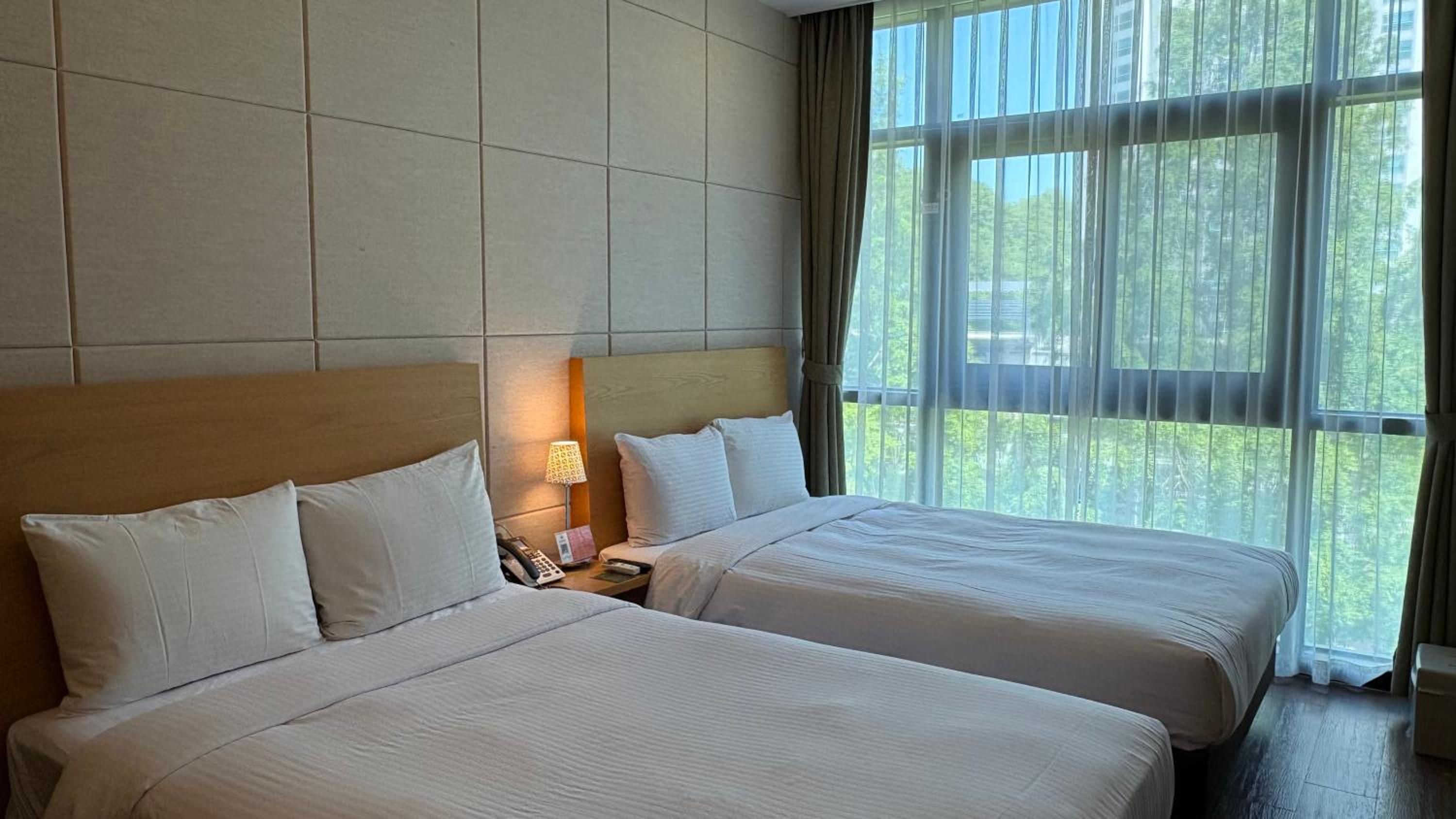 Deluxe Twin Room