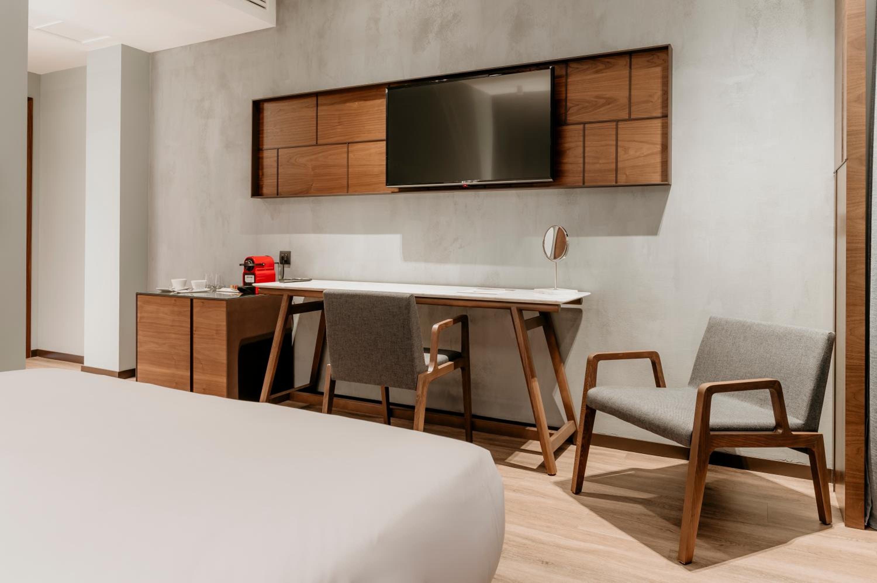 Deluxe Double Room - Photo 5