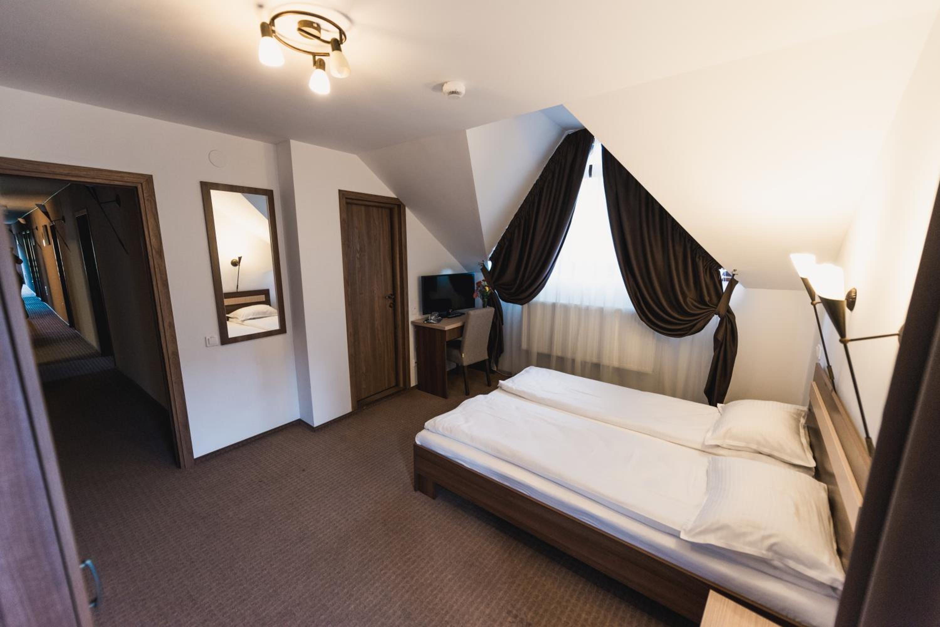 Double Room with Balcony photo 3