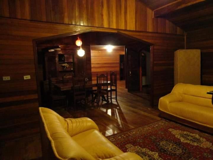 Four-Bedroom House photo 1