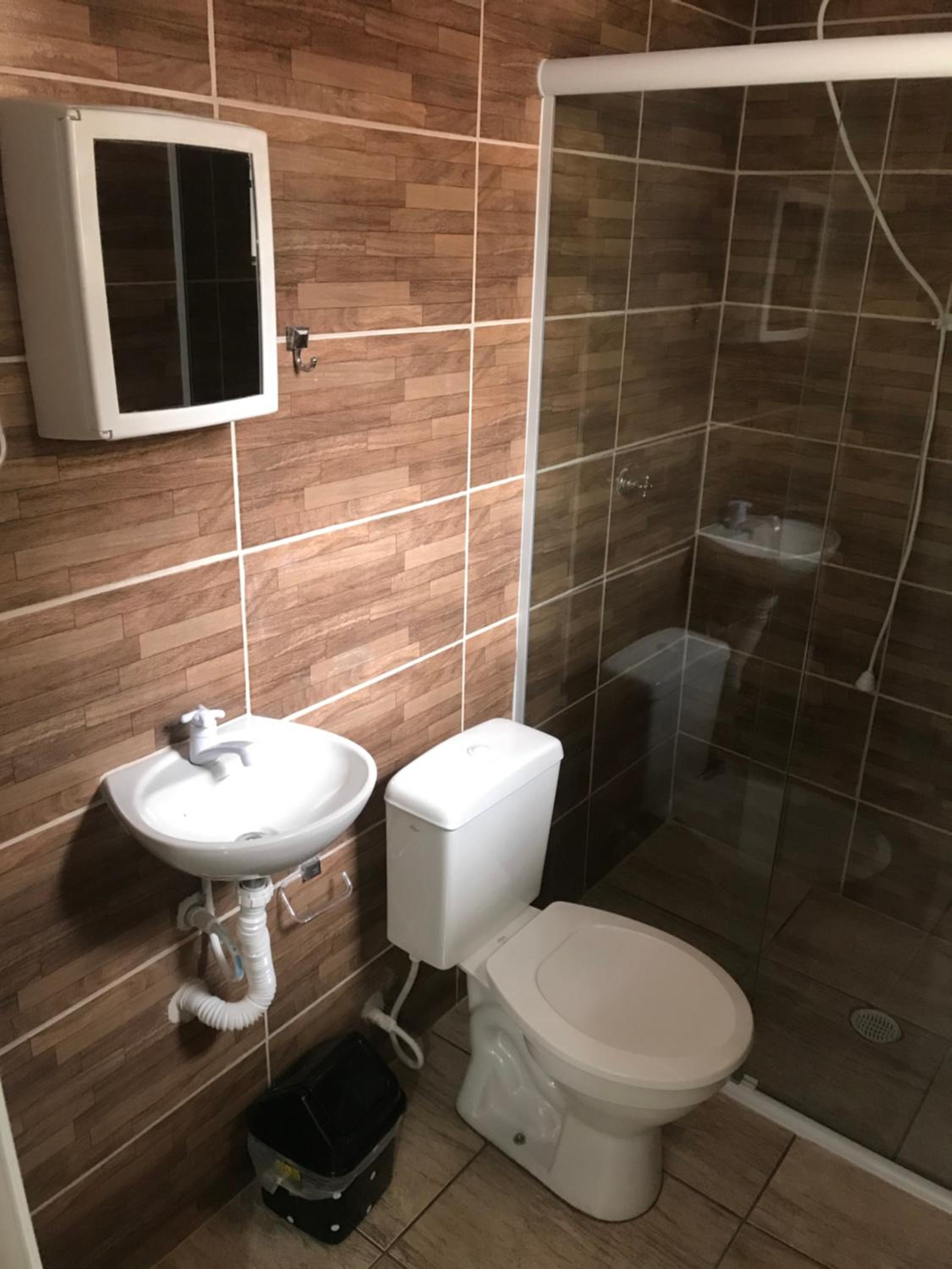 Suite - Photo 1