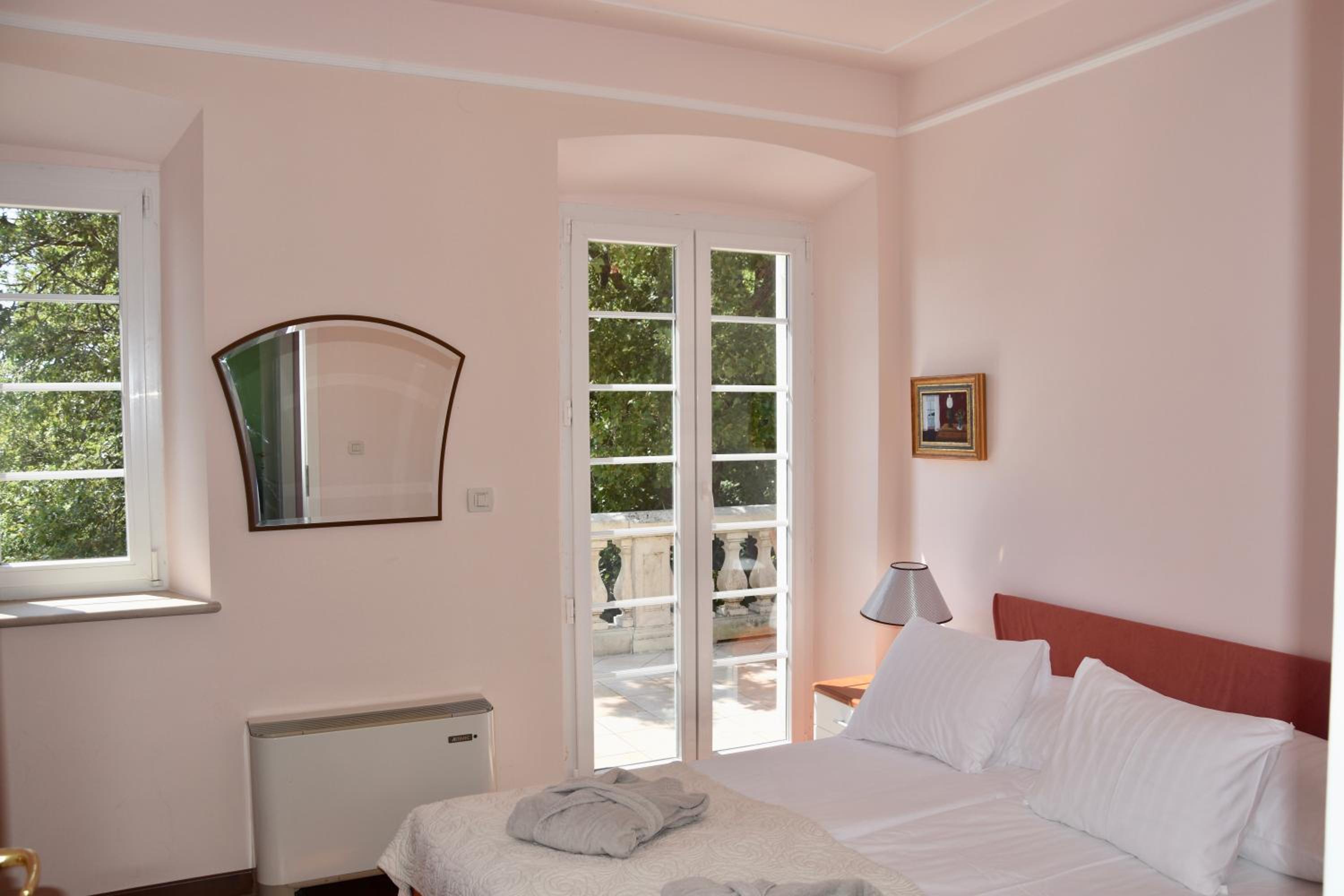 Four-Bedroom Vacation Home photo 1