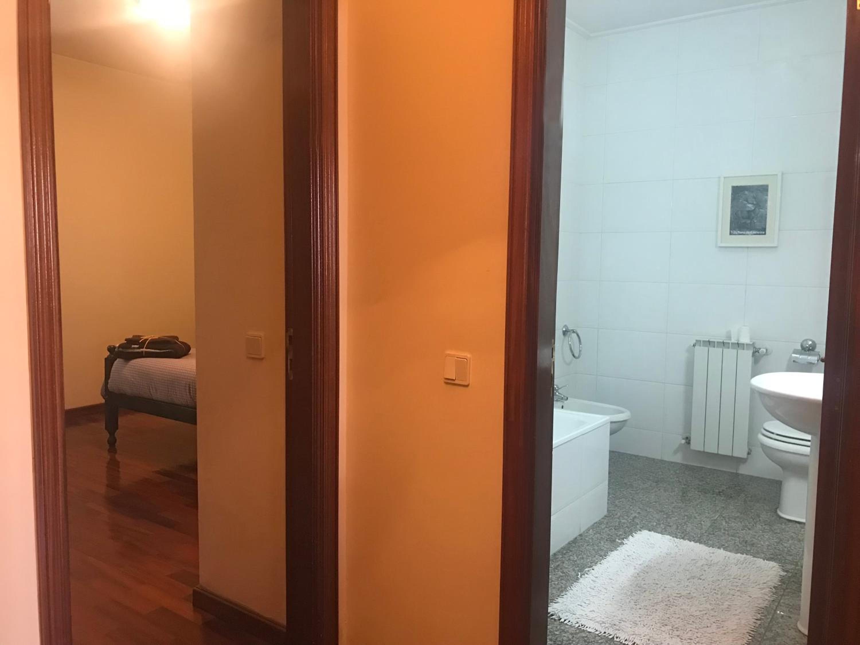 Two-Bedroom Apartment - Photo 16