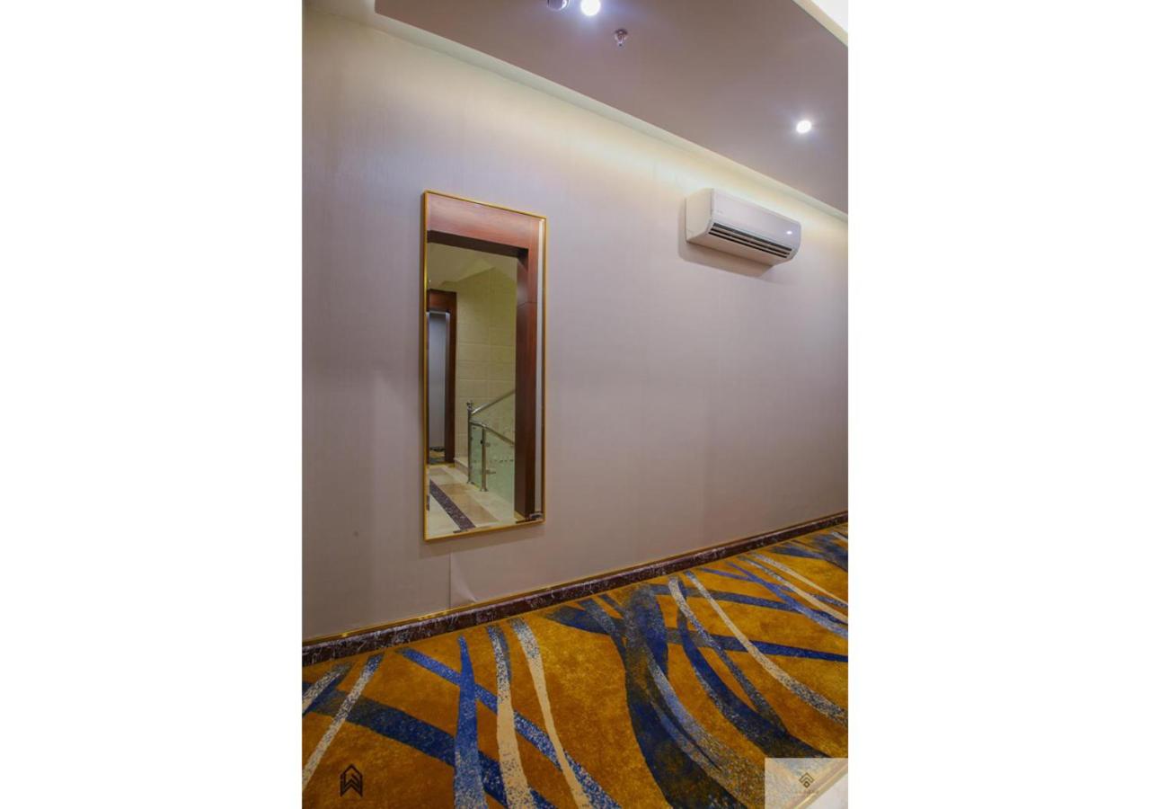Deluxe Suite - Photo 9