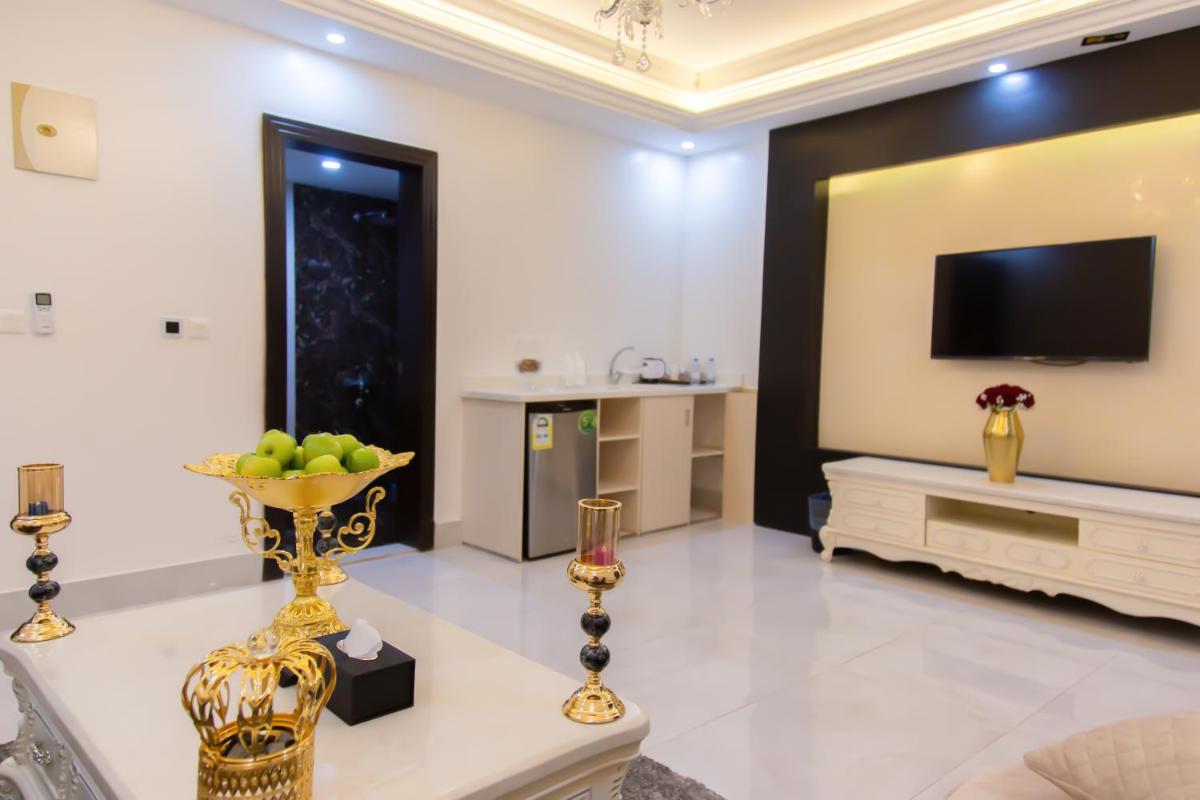 One Bedroom and lounge photo 3