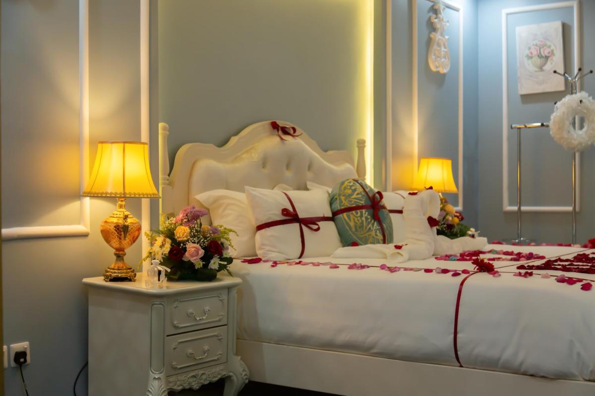 Superior King Suite photo 1