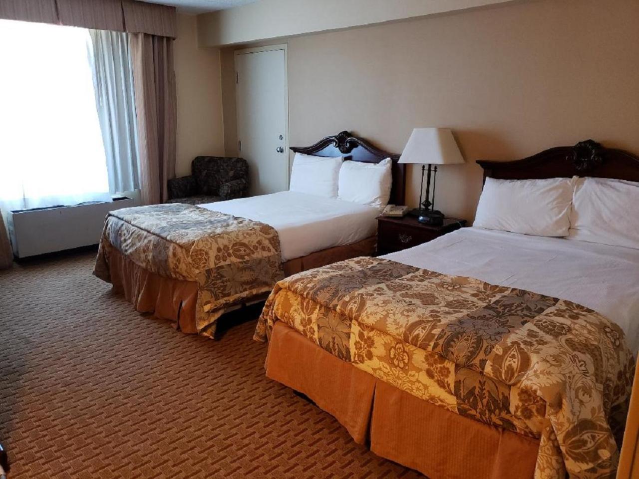 Traditional Room with Two Queen Beds - Photo 1