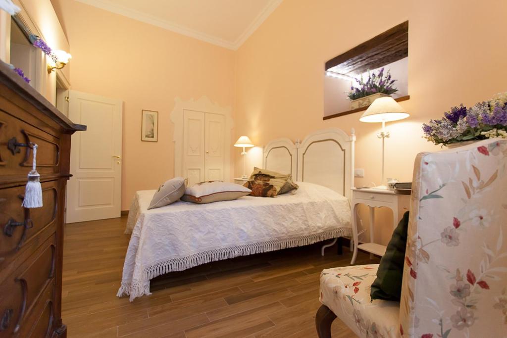 Double or Twin Room with Balcony photo 2