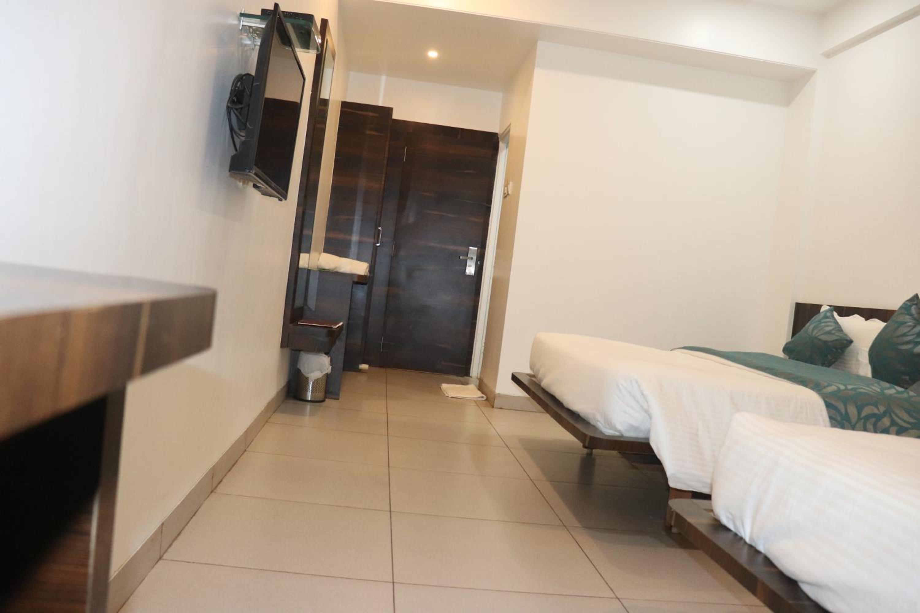 Comfort Triple Room