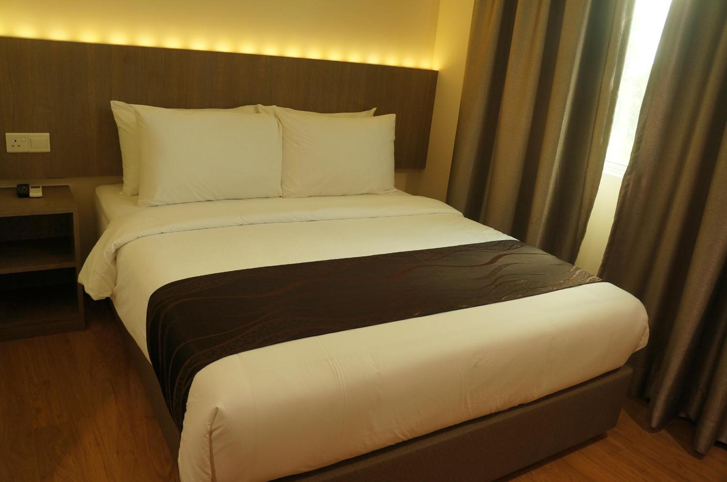 Superior King Room - Photo 4