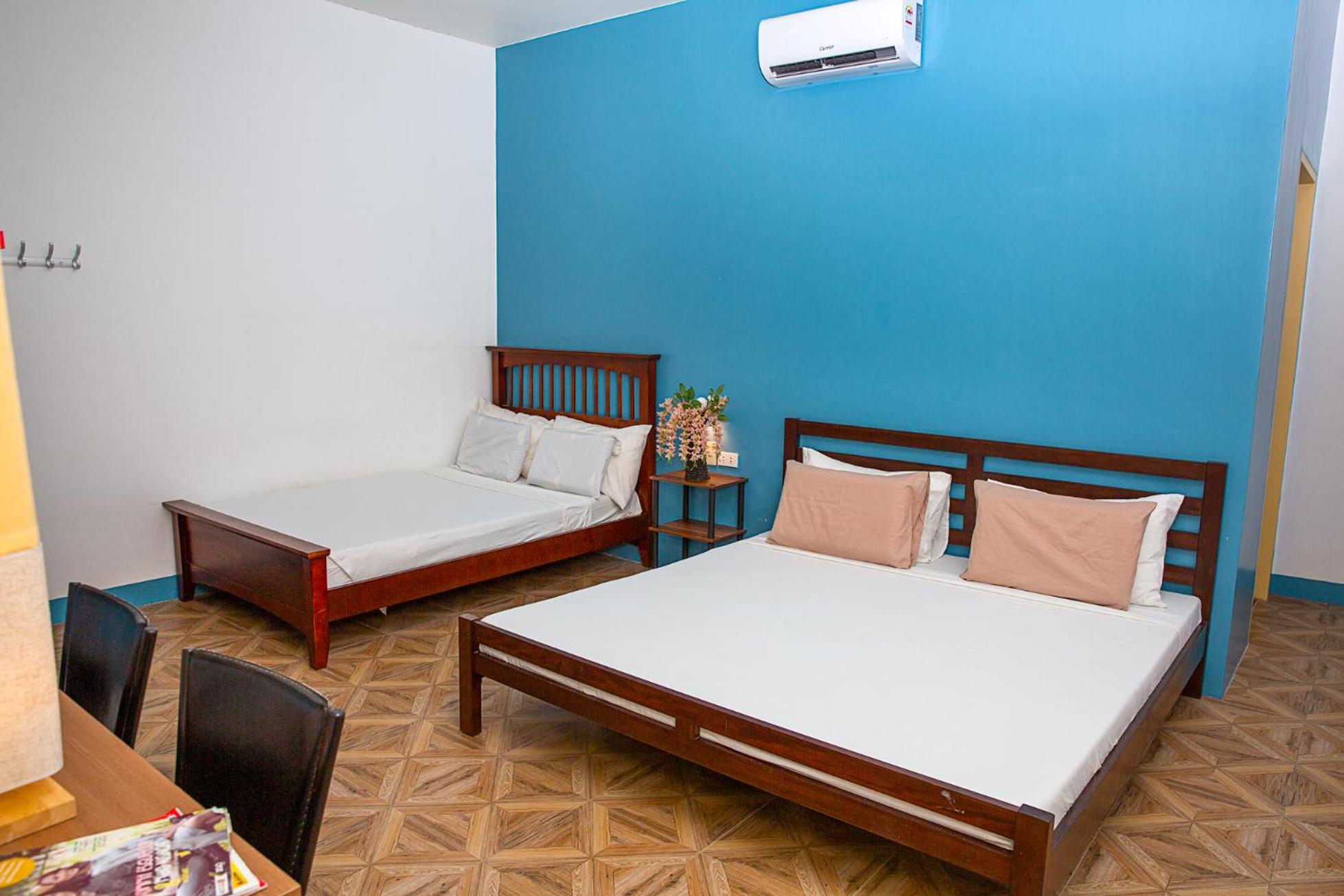 Quadruple Room with Terrace