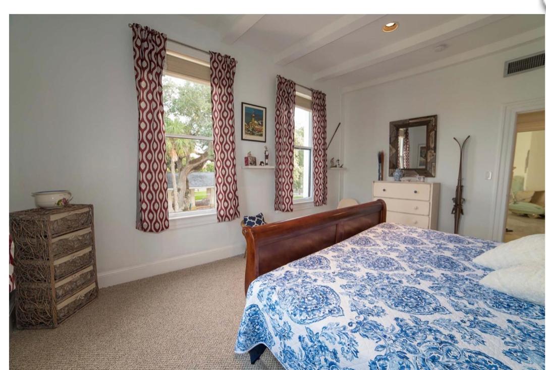 Three-Bedroom Apartment - Photo 29