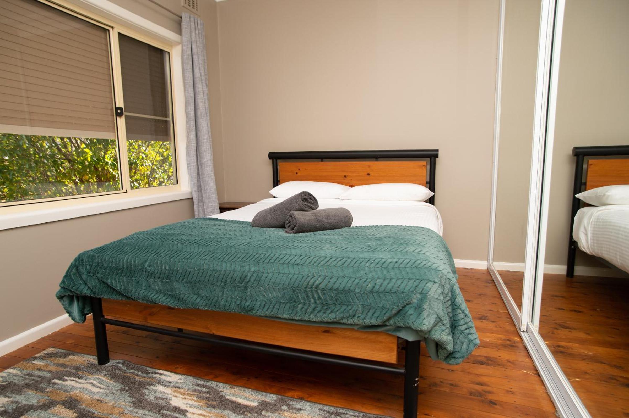 Three-Bedroom House photo 2