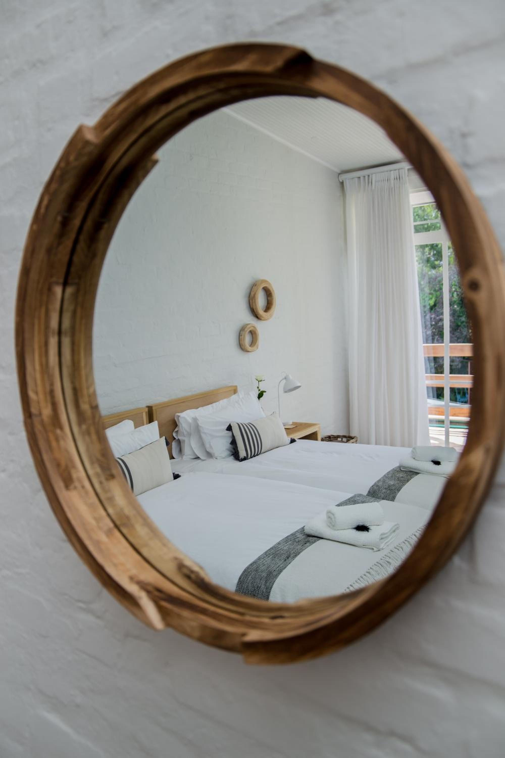 Standard King Room photo 1