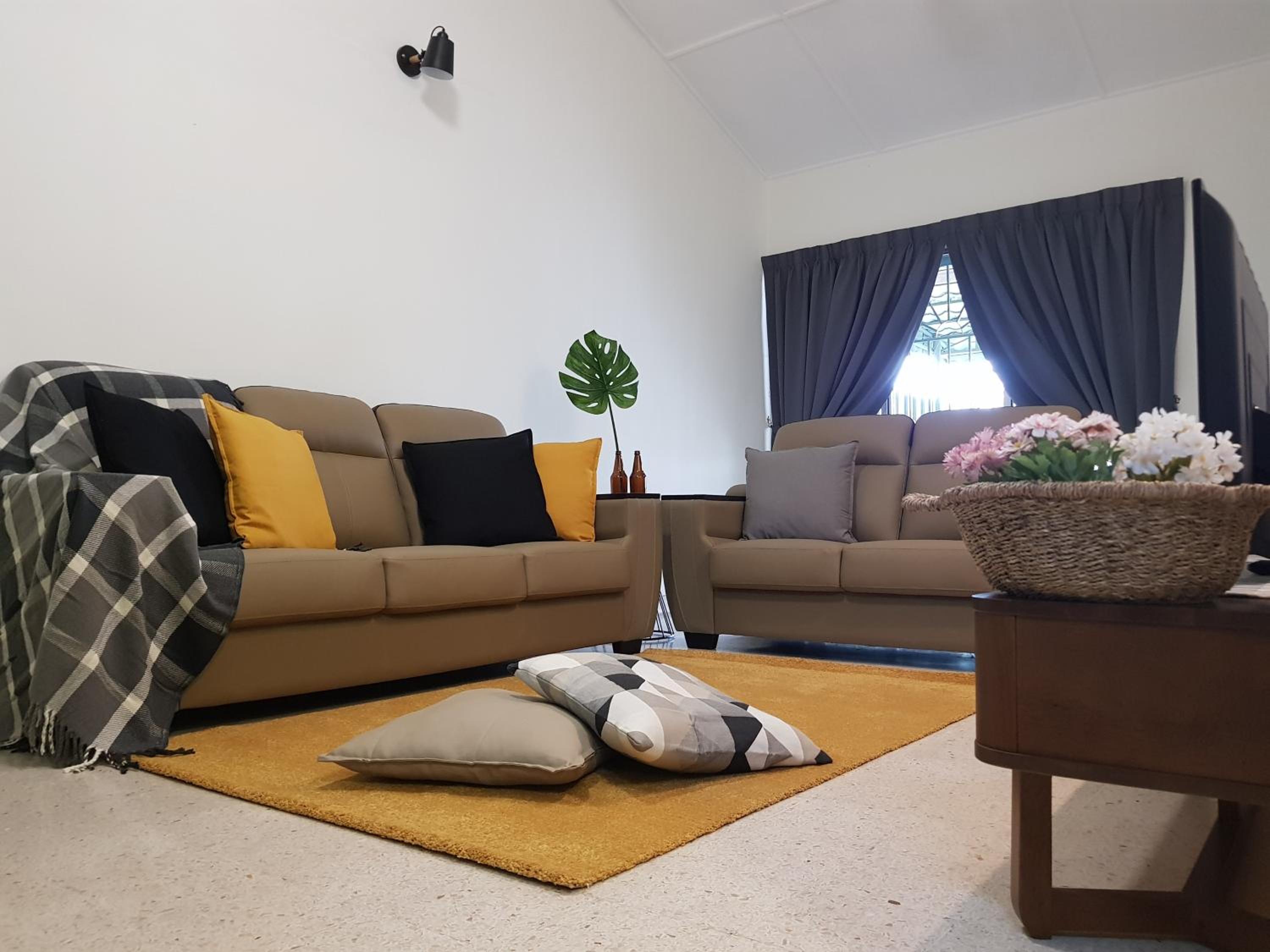 Four-Bedroom House photo 1