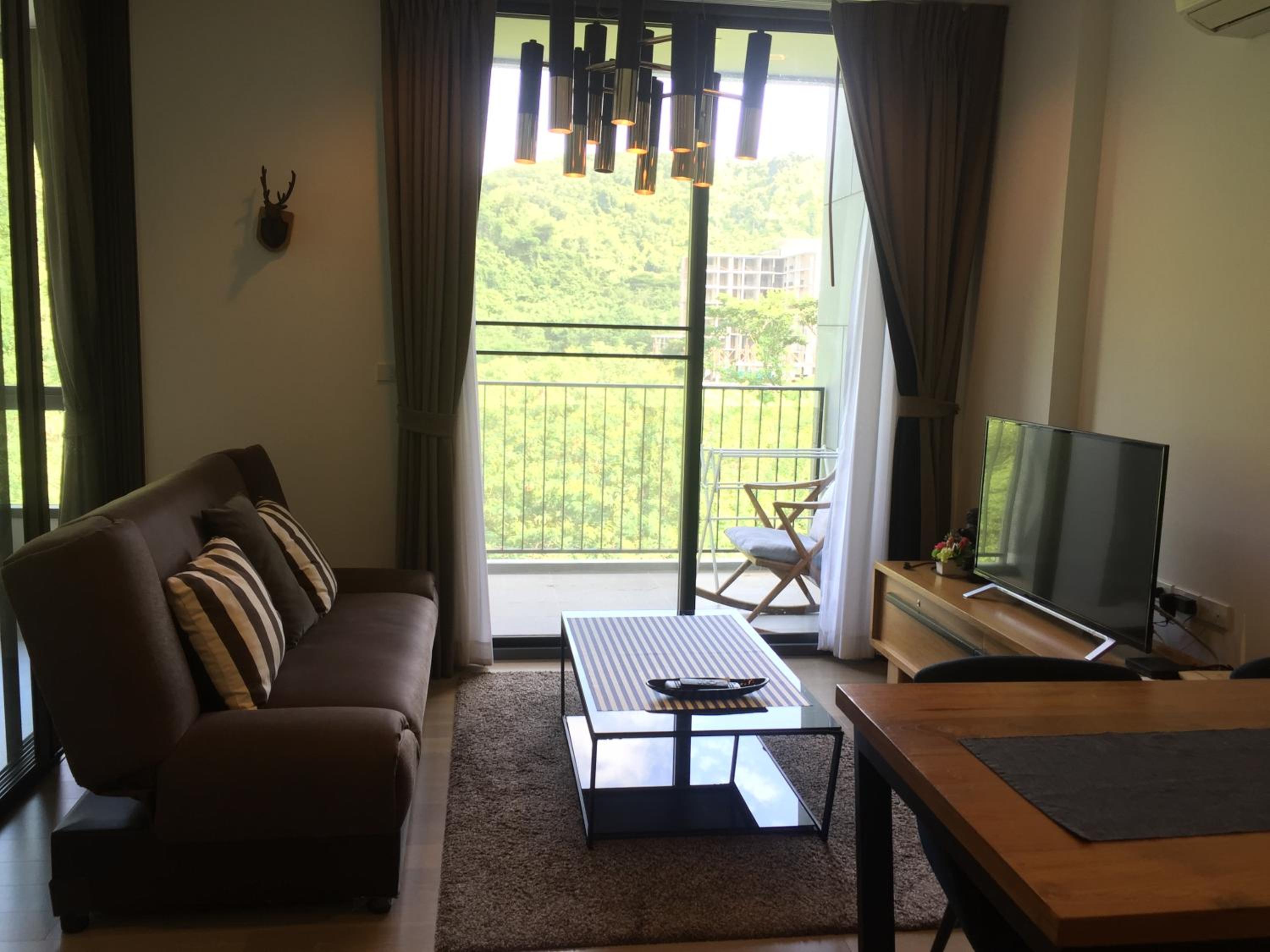 Apartment with Mountain View photo 1