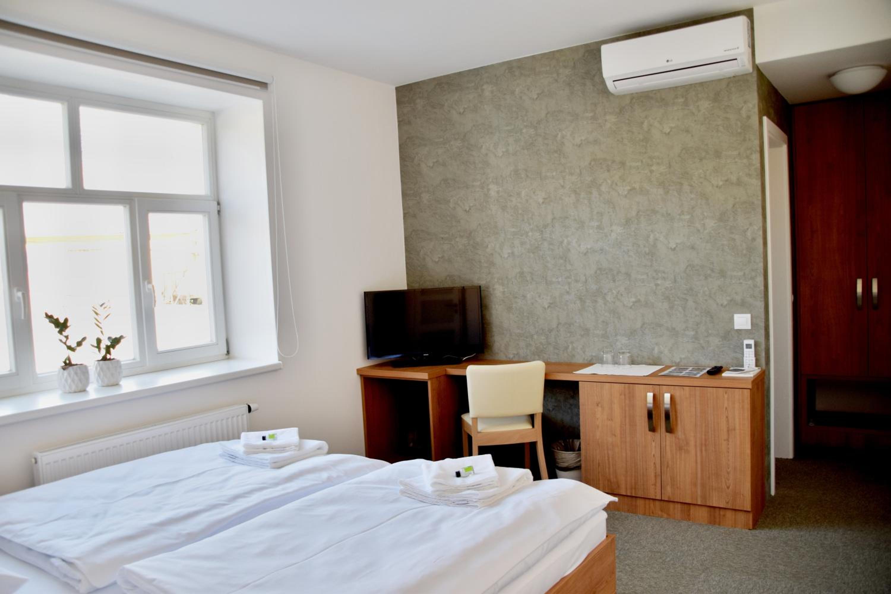 Quadruple Room photo 2