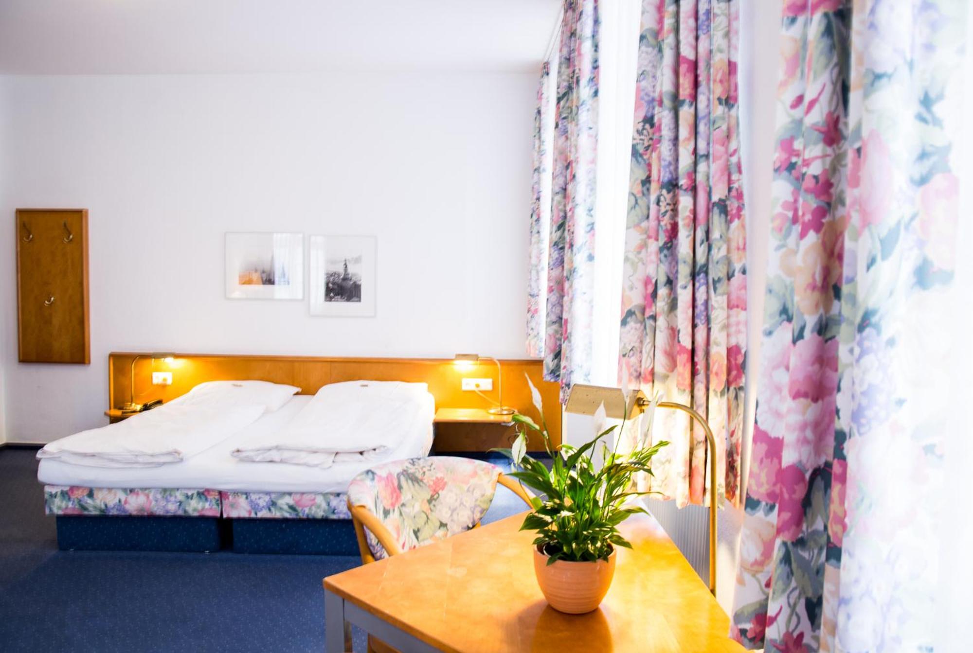 Quadruple Room photo 3