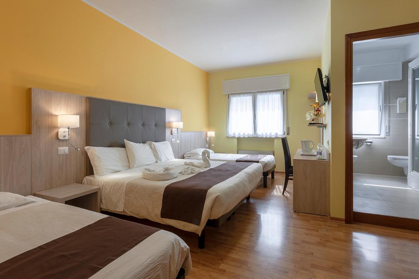 Triple Room - Photo 1