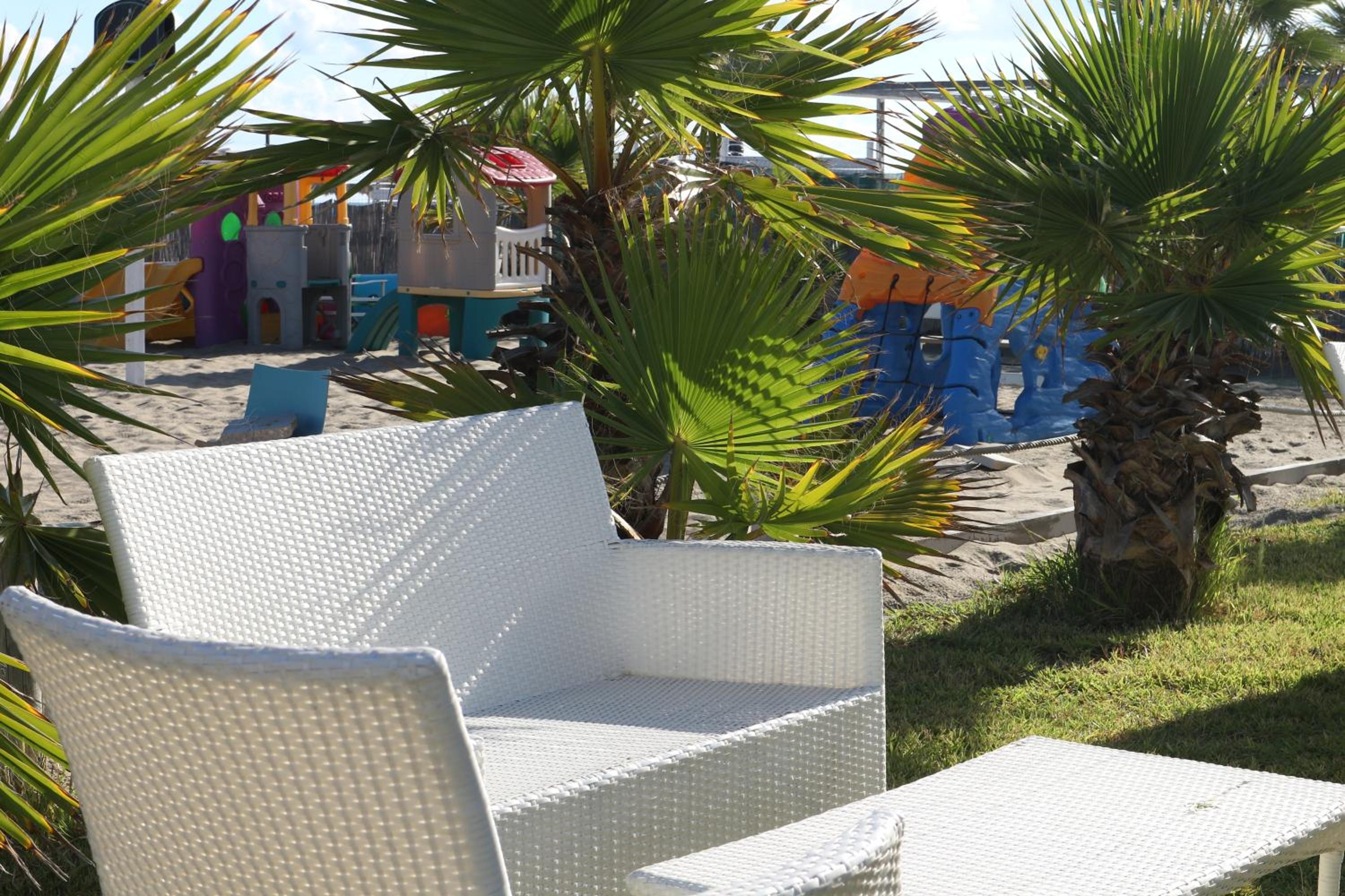 Double Room with Sea View - Photo 2