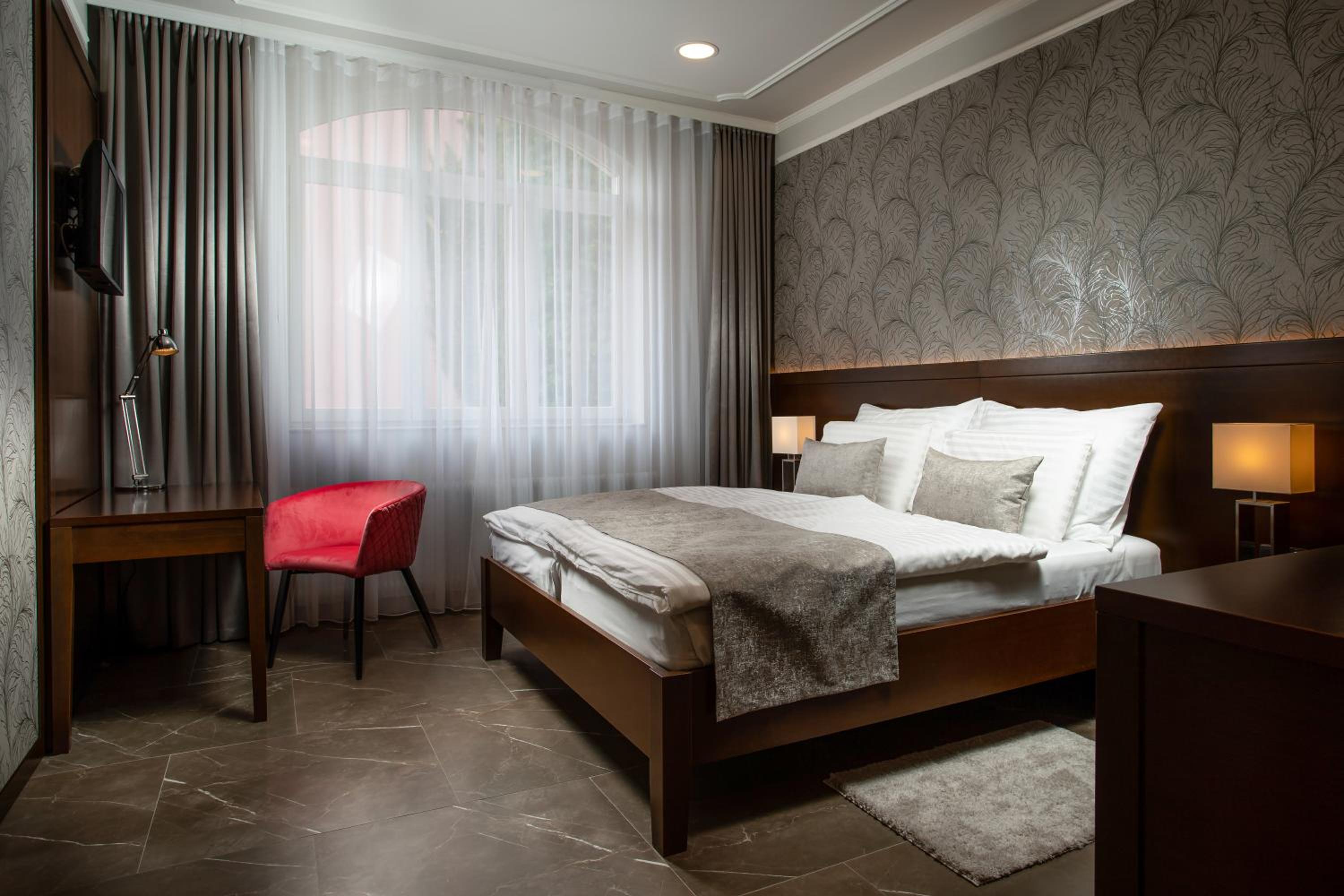 Standard Double Room - Photo 4