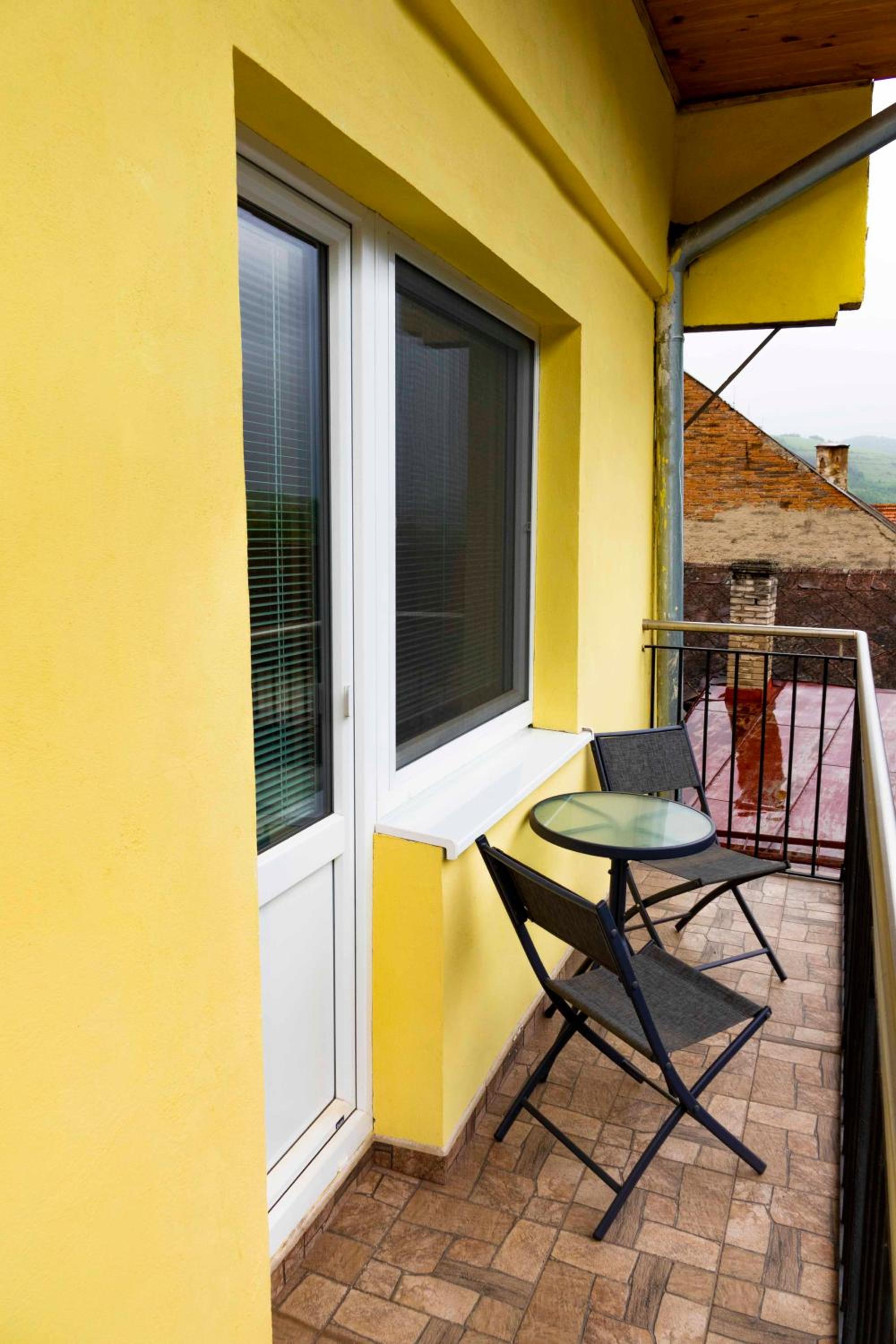 Twin Room with Balcony photo 3