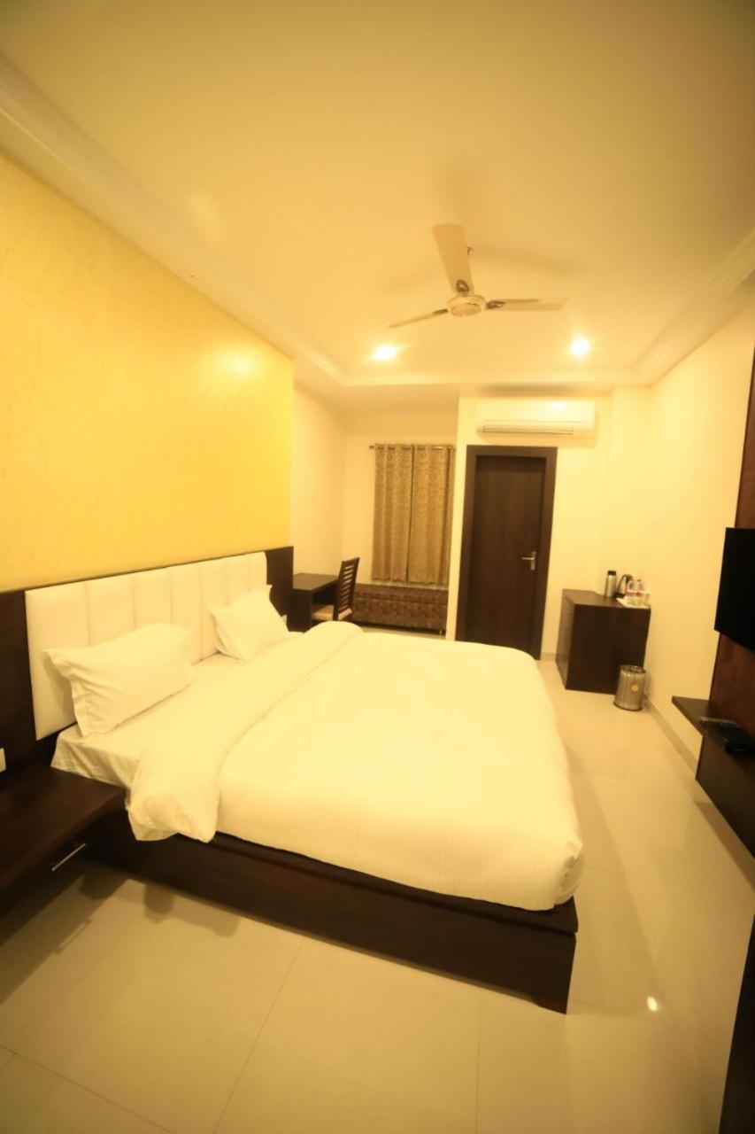 Deluxe Double Room photo 3