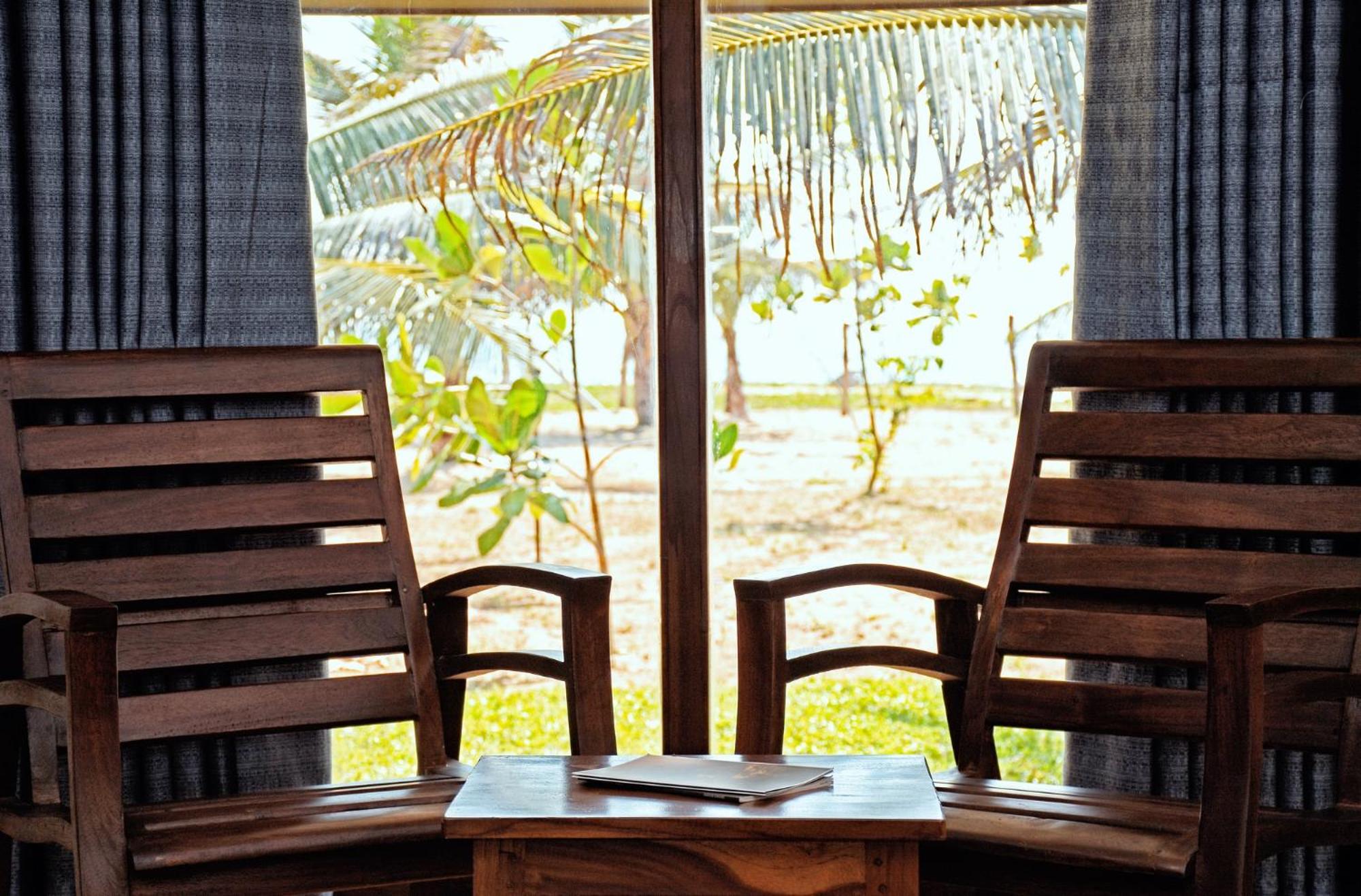 Deluxe Double Room with Sea View - Photo 10