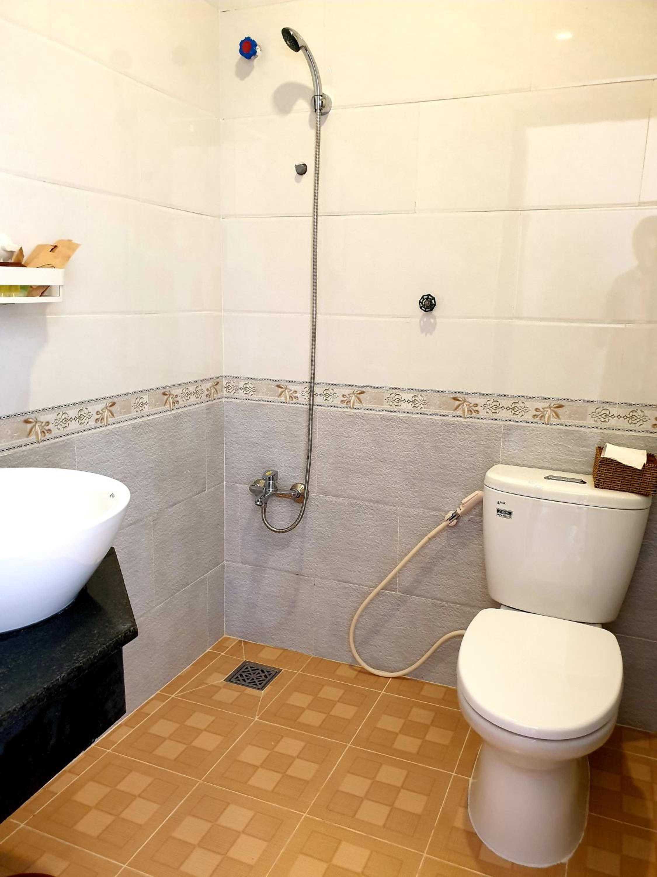 Quadruple Room with Garden View - Photo 14