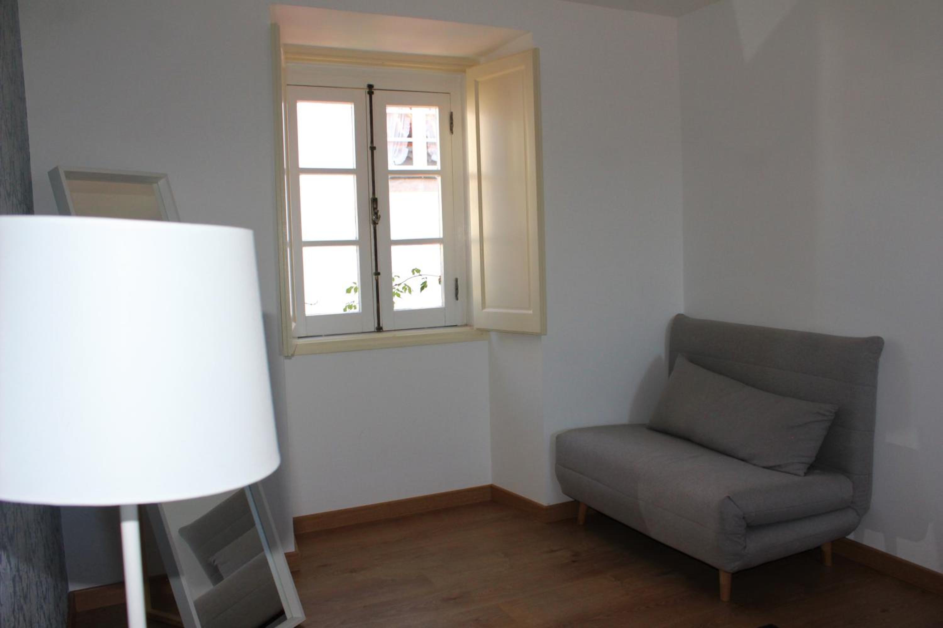 Deluxe Double Room (2 Adults + 1 Child) - Photo 5