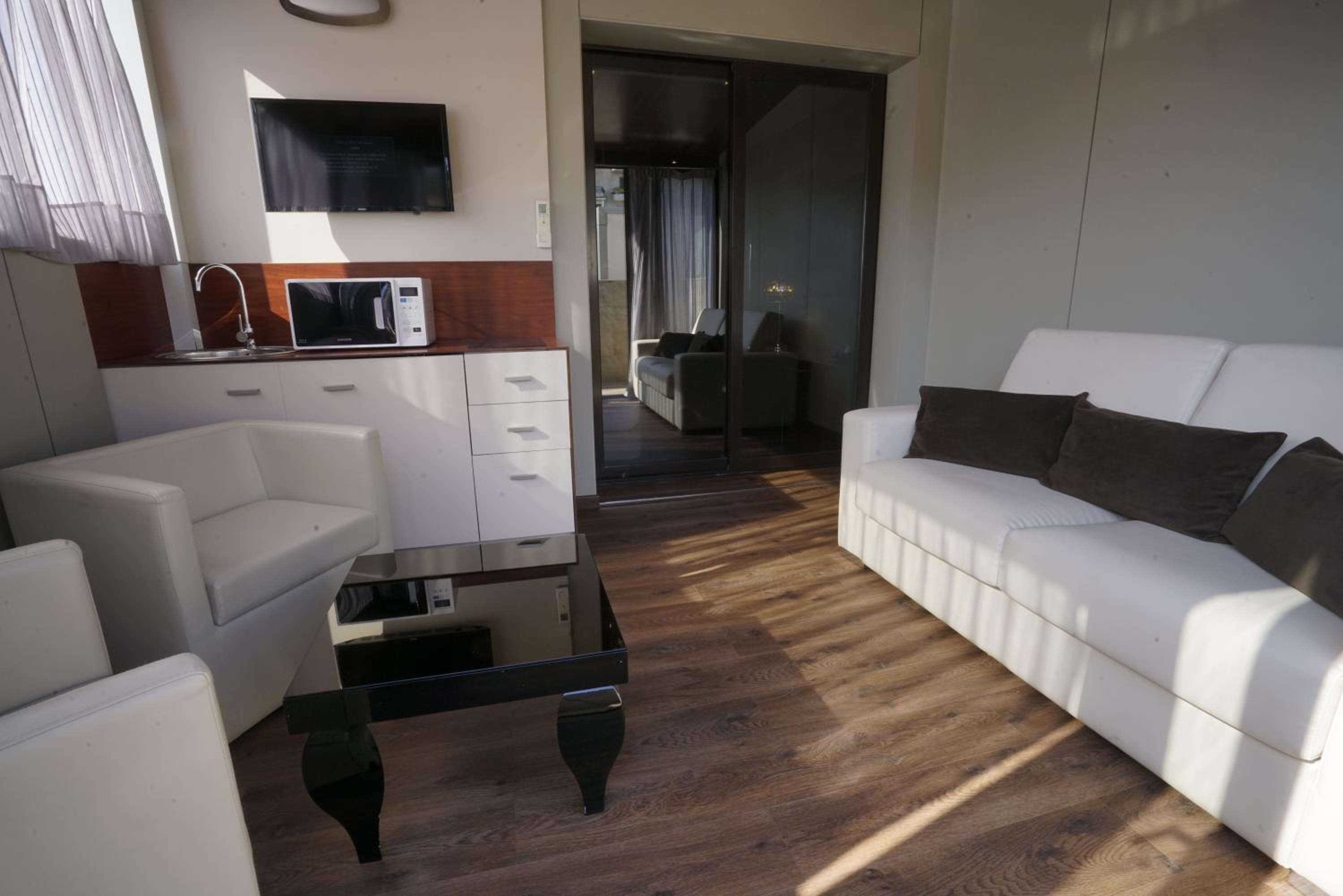 Prestige Suite